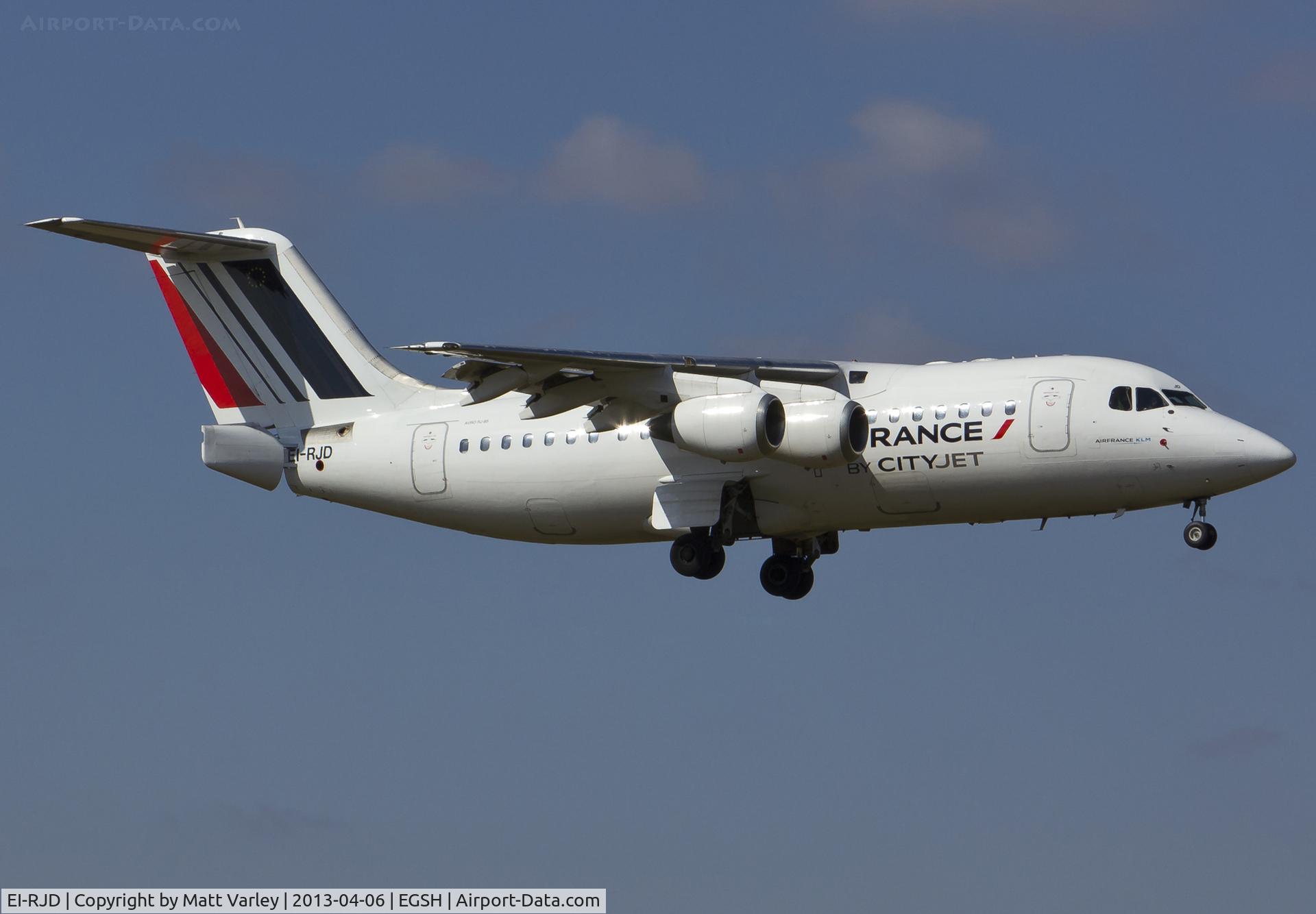 EI-RJD, 1998 BAE Systems Avro 146-RJ85 C/N E.2334, Arriving for Mx.