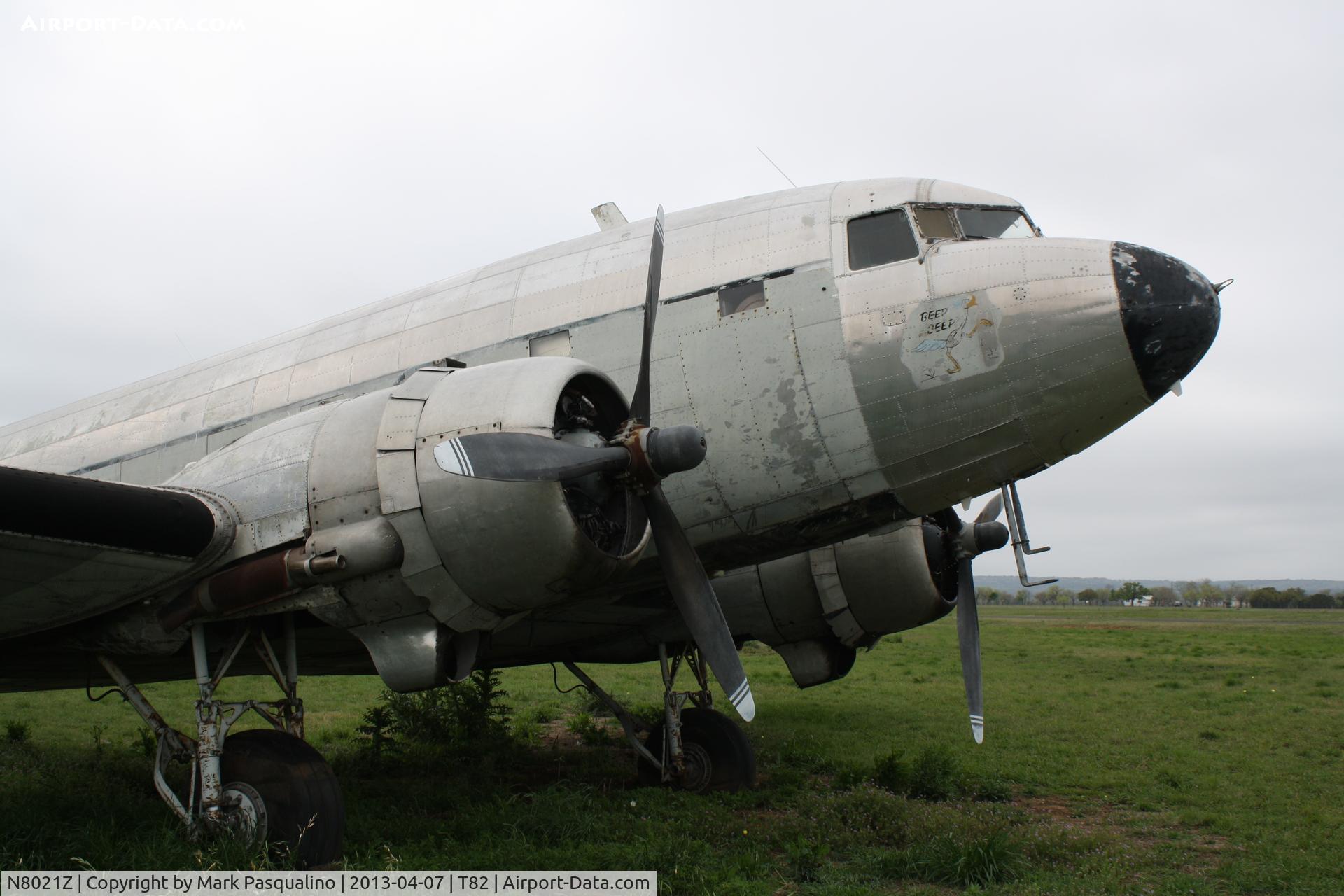 N8021Z, 1944 Douglas DC3C C/N 20444, Douglas DC3C