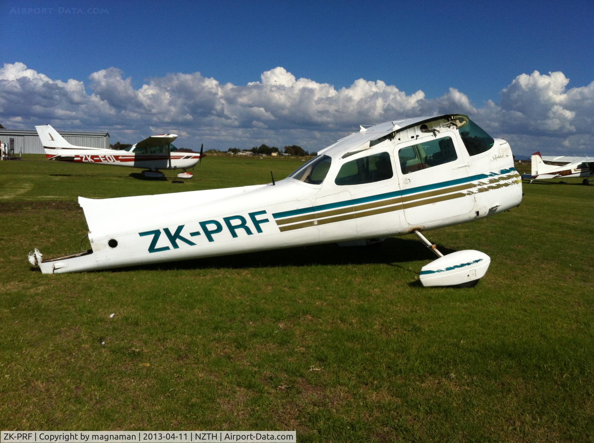 ZK-PRF, Cessna 172M C/N 17262667, Going nowhere fast.