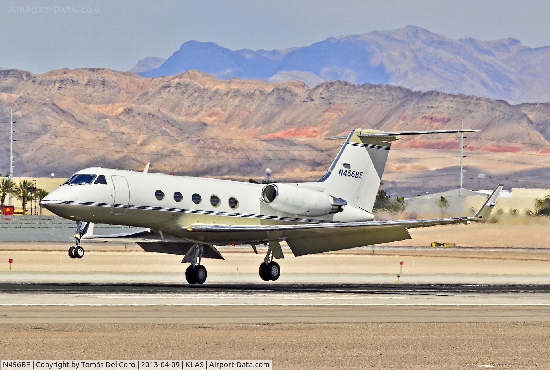 N456BE, 1981 Gulfstream American G-1159A Gulfstream III C/N 335, N456BE 1981 GULFSTREAM AEROSPACE G-1159A (CN 335)

Las Vegas - McCarran International (LAS / KLAS)
USA - Nevada
April 09, 2013
Photo: TDelCoro