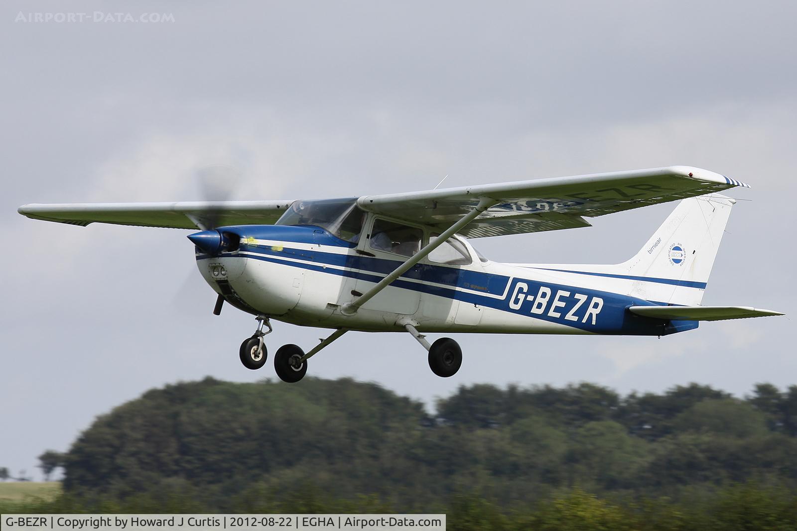 G-BEZR, 1976 Reims F172M ll Skyhawk C/N 1395, Privately owned.