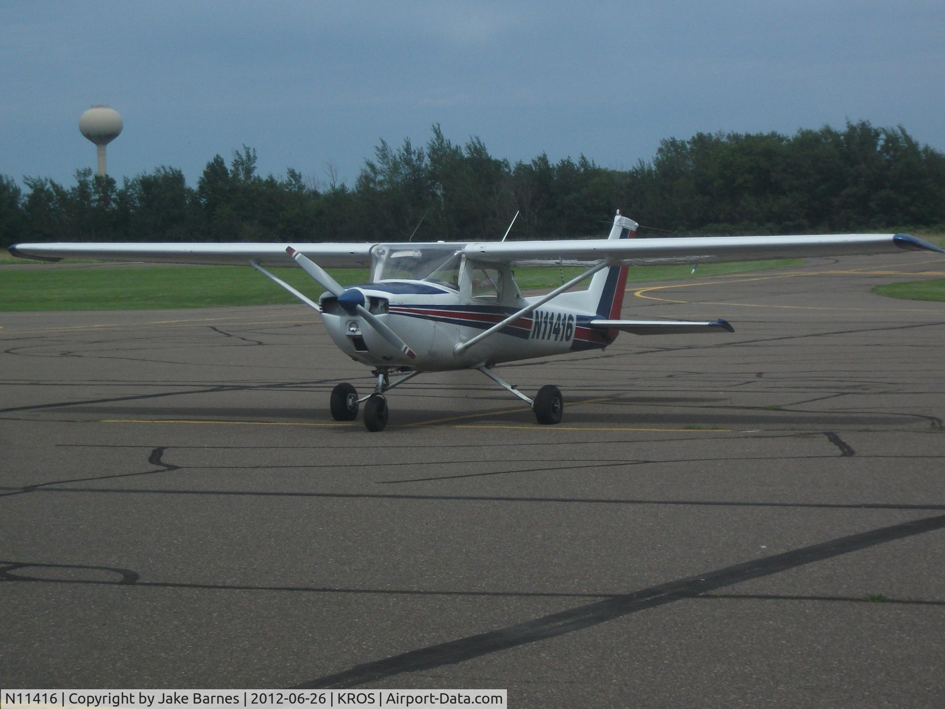 N11416, 1973 Cessna 150L C/N 15075404, I use this plane for flight training.