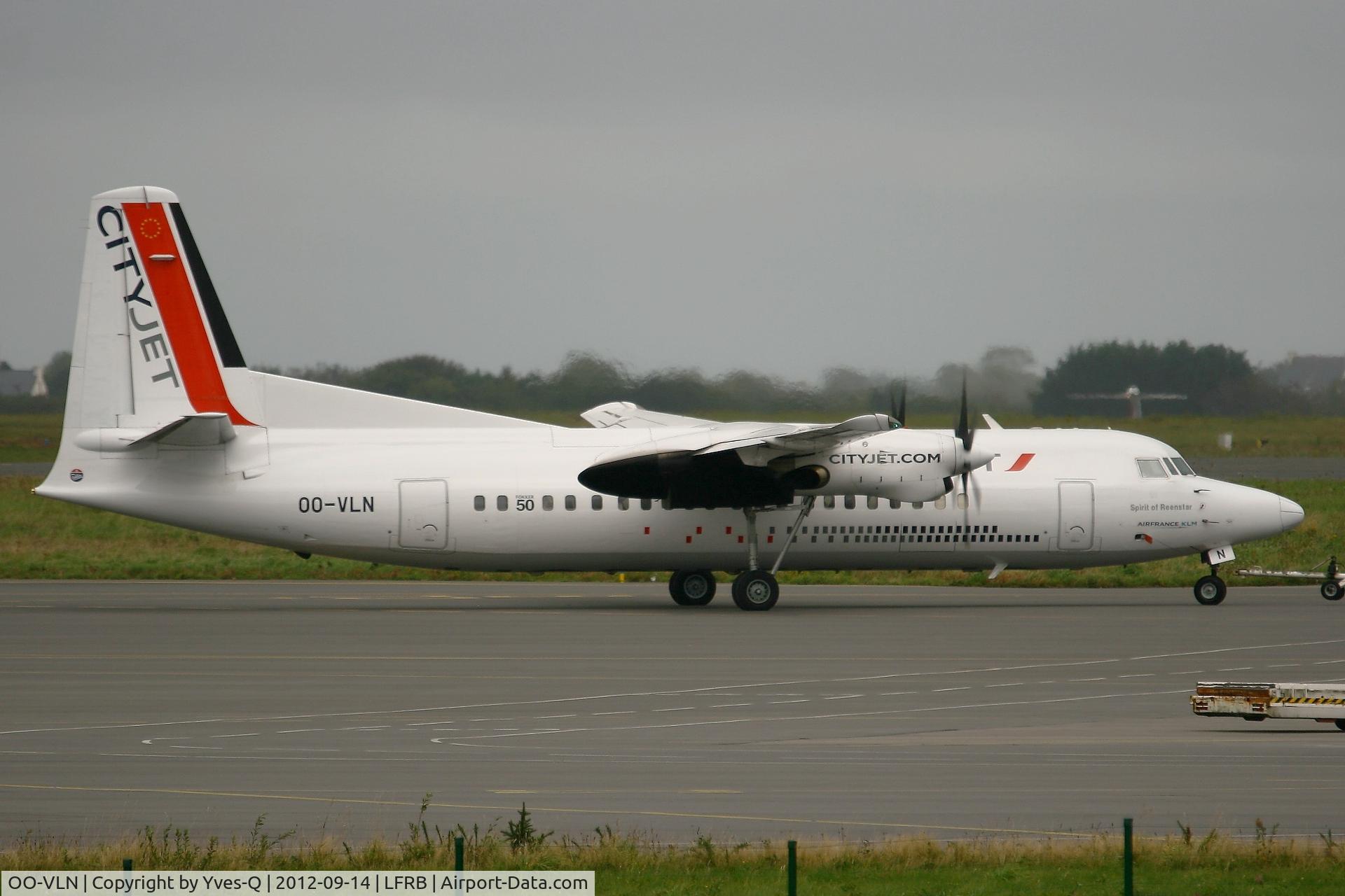 OO-VLN, 1989 Fokker 50 C/N 20145, Fokker 50, CityJet, Push back, Brest-Bretagne Airport (LFRB-BES)