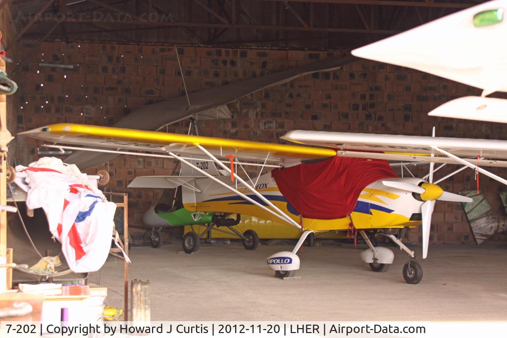 7-202, Apollo Fox C/N 05056, Four-bladed prop. Eger, Hungary.