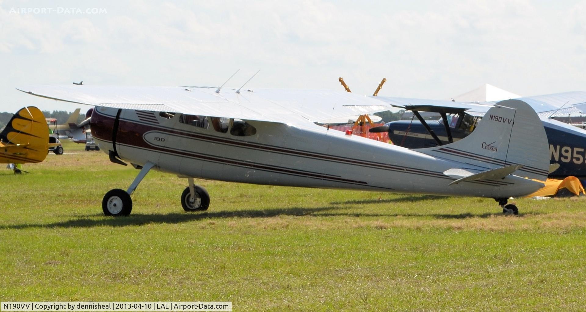 N190VV, 1951 Cessna 190 C/N 7649, 1951 CESSNA 190 AT SUN N FUN
