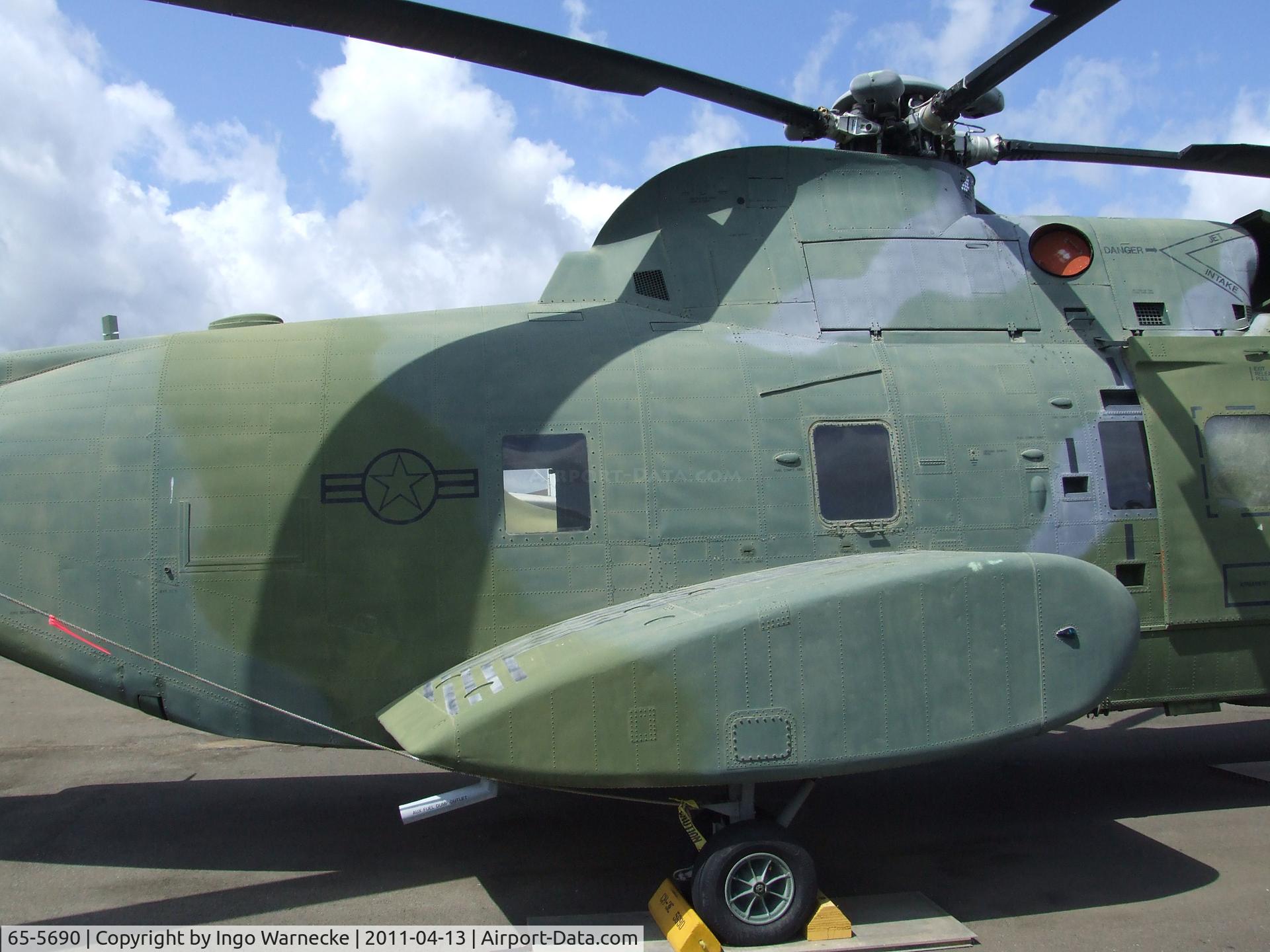 65-5690, 1965 Sikorsky CH-3E Jolly Green Giant C/N 61-541, Sikorsky CH-3E Jolly Green Giant at the Aerospace Museum of California, Sacramento CA