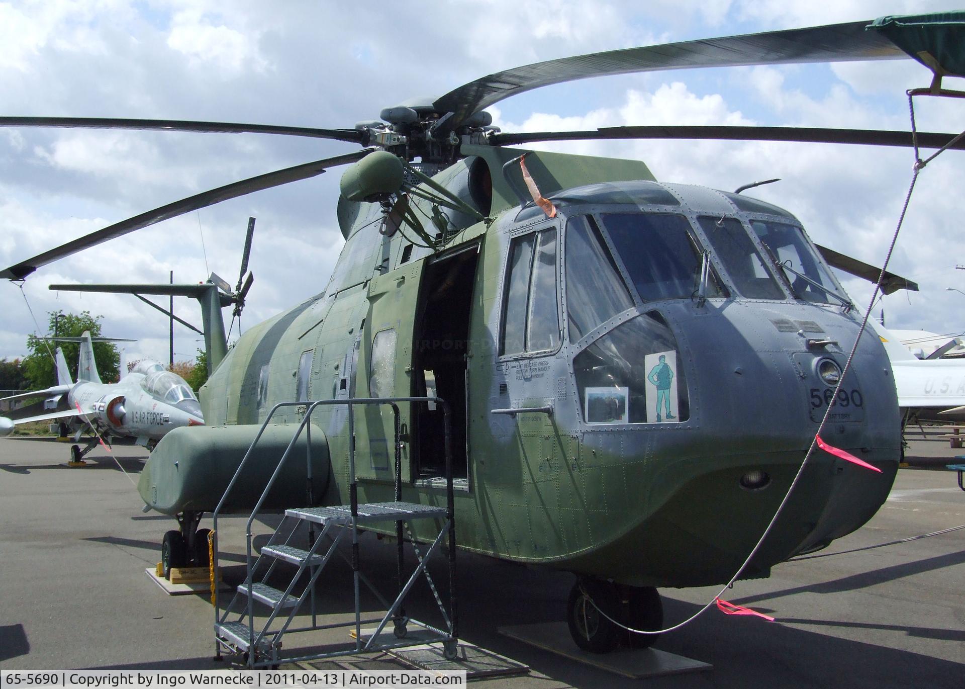 65-5690, 1965 Sikorsky CH-3E Jolly Green Giant C/N 61-541, Sikorsky CH-3E Jolly Green Giant at the Aerospace Museum of California, Sacramento CA
