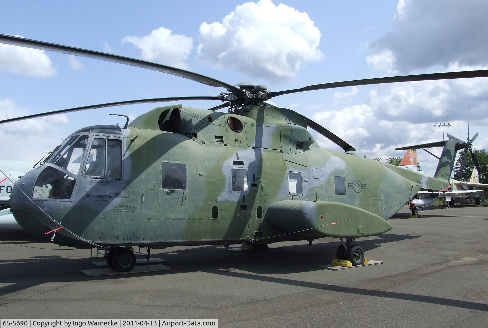 65-5690, 1965 Sikorsky CH-3E Jolly Green Giant C/N 61-541, Sikorsky CH-3E Jolly Green Giant at the Aerospace Museum of California, Sacramento CA