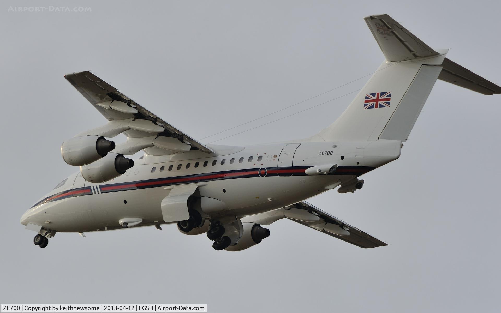 ZE700, 1984 British Aerospace BAe.146-100 CC.2 C/N E1021, overshooting into the setting sun !