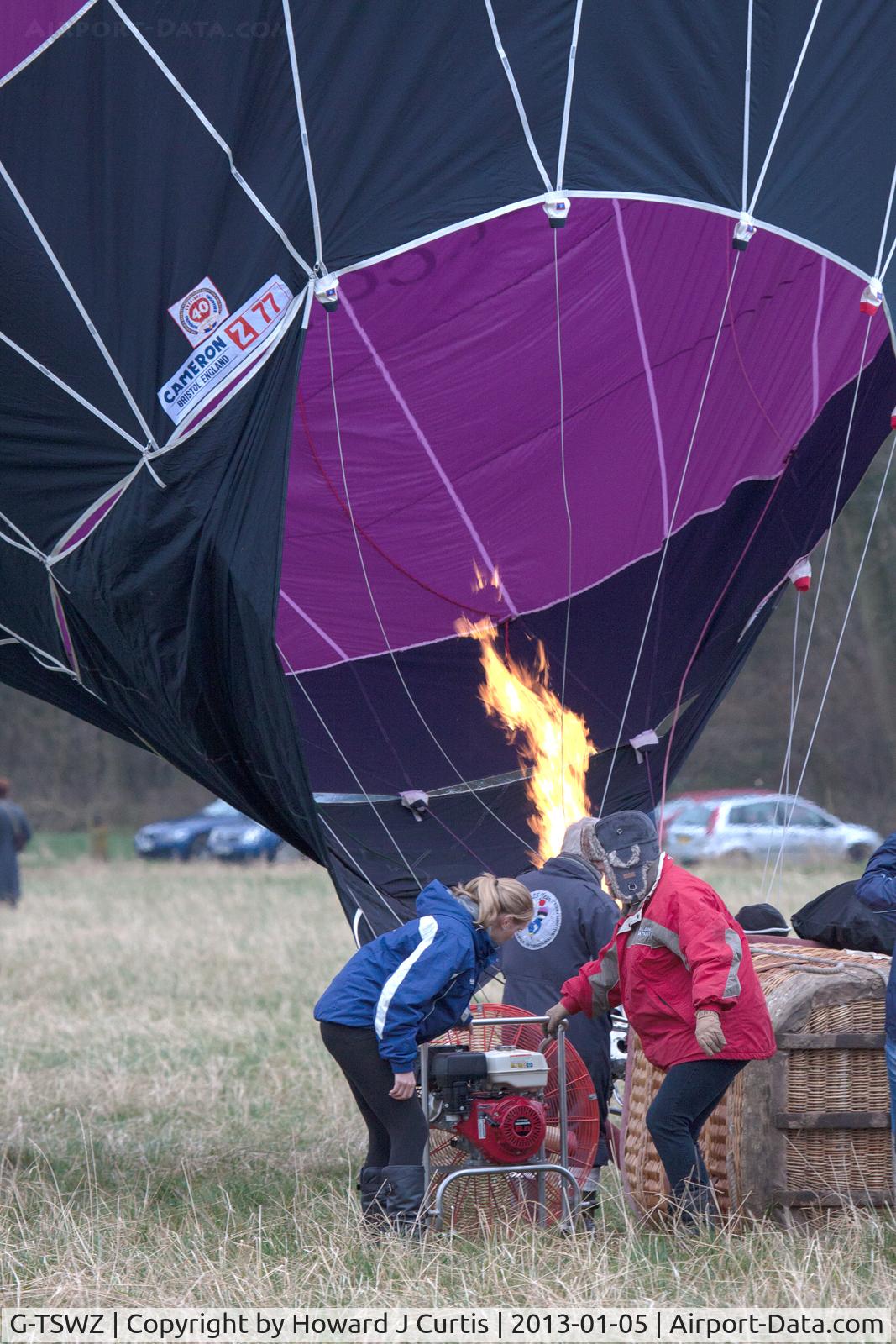 G-TSWZ, 2012 Cameron Z-77 C/N 11652, At the 2013 Icicle Balloon Meet, Savernake Forest, Wilts. Close up of the inflation.