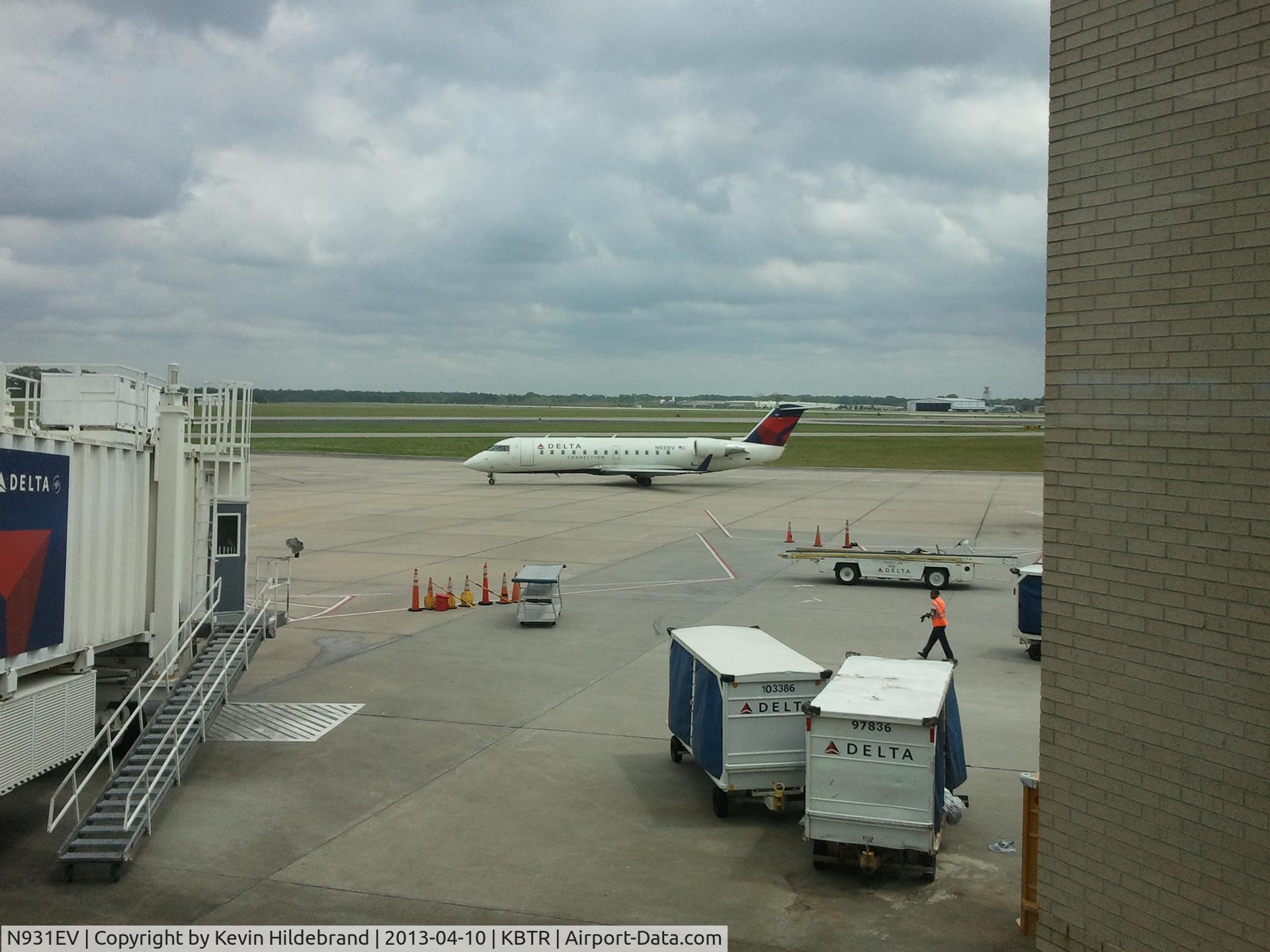 N931EV, 2005 Bombardier CRJ-200ER (CL-600-2B19) C/N 8015, N931EV in Baton Rouge