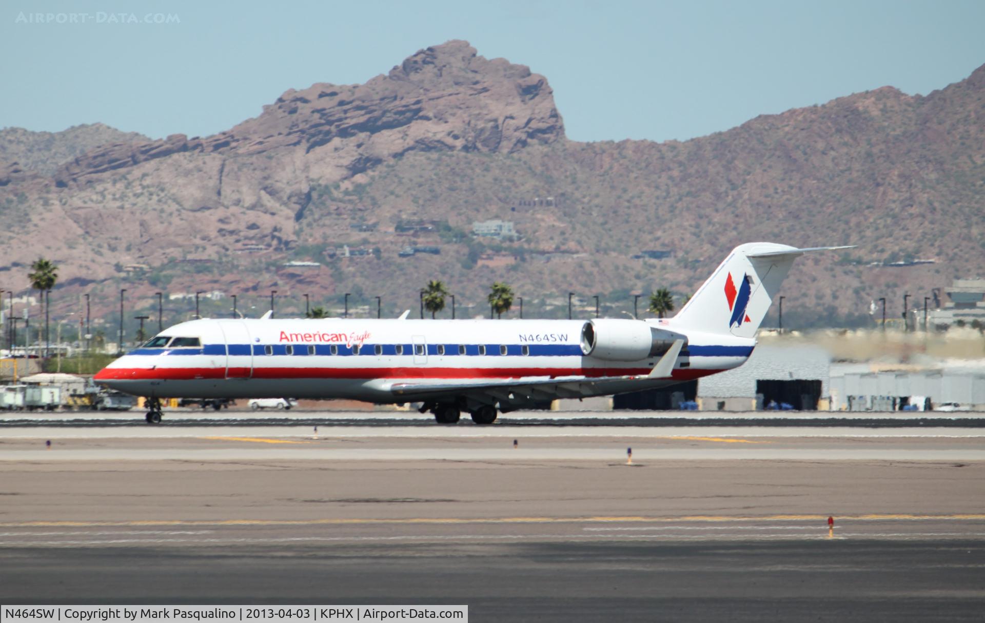 N464SW, 2003 Bombardier CRJ-200LR (CL-600-2B19) C/N 7827, CL-600-2B19