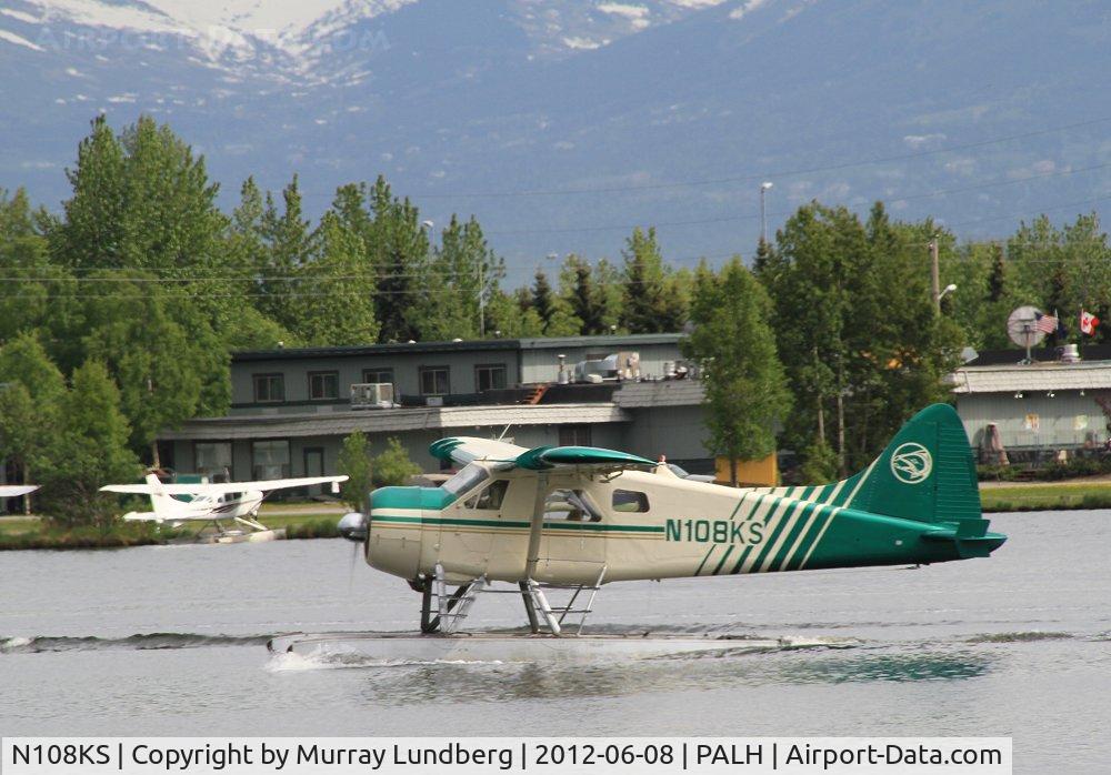 N108KS, 1951 De Havilland Canada Beaver DHC-2 C/N 428, Taxiing on Lake Hood, Anchorage, Alaska.