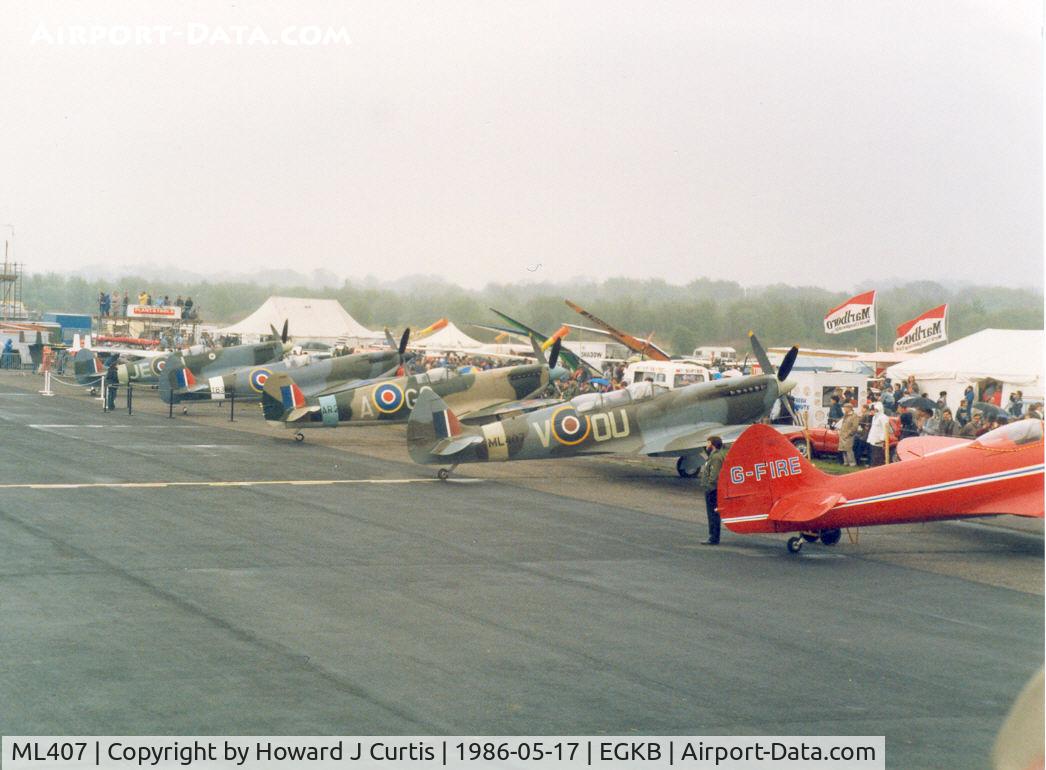ML407, 1944 Supermarine 509 Spitfire LF.IX (T.IX) C/N CBAF.8463, Line up of Spitfires at the air show.
