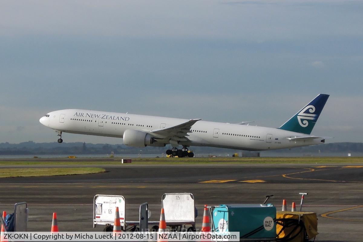 ZK-OKN, 2010 Boeing 777-306/ER C/N 38406, At Auckland