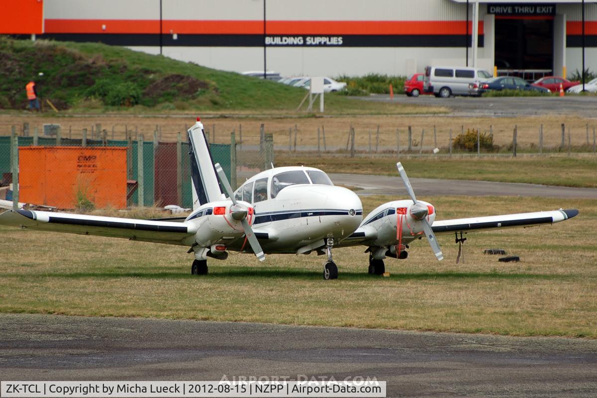 ZK-TCL, Piper PA-23-250 C/N 27-3528, The small airport at Paraparaumu
