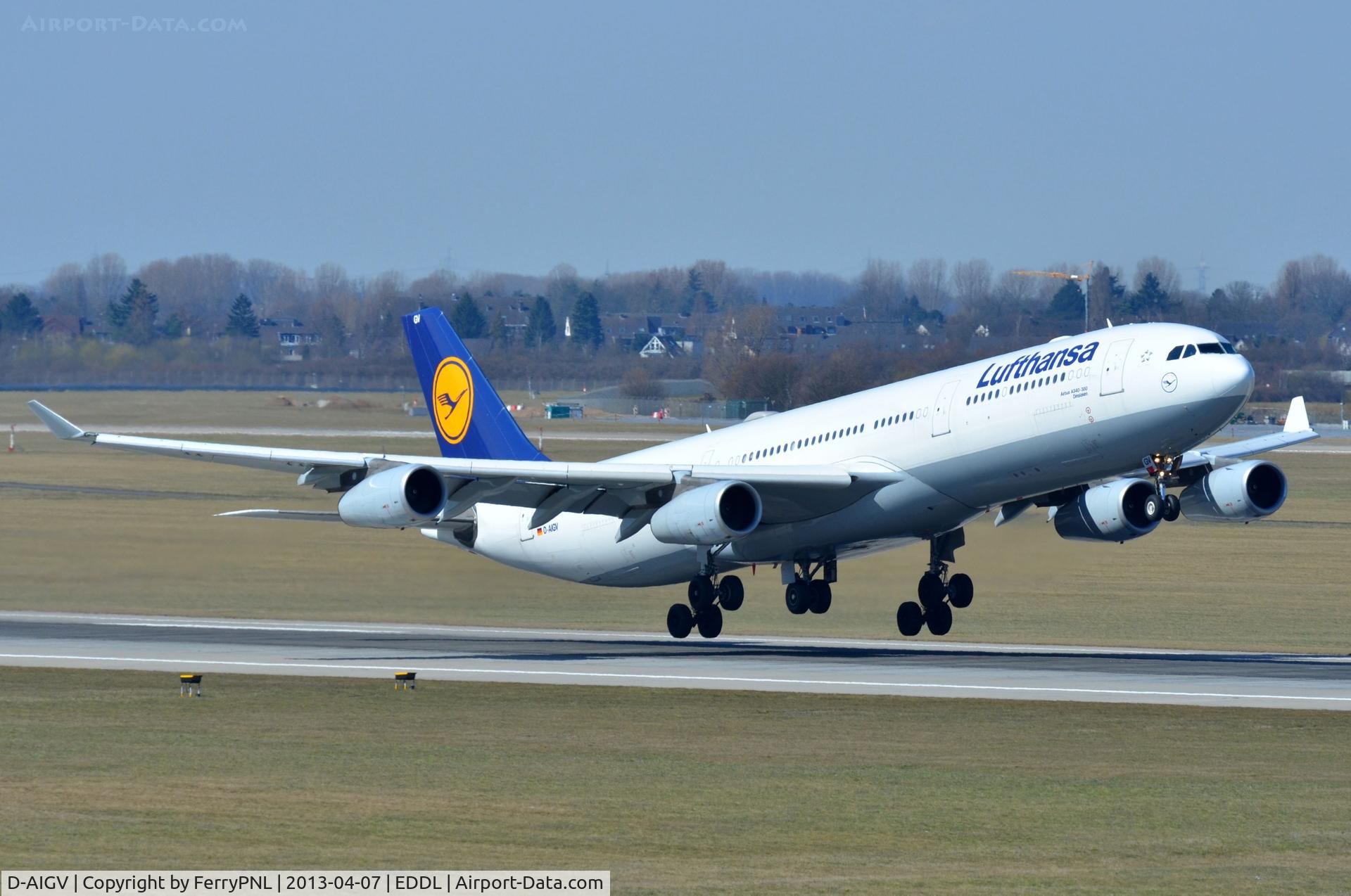 D-AIGV, 2000 Airbus A340-313X C/N 325, LH A343 rotate!