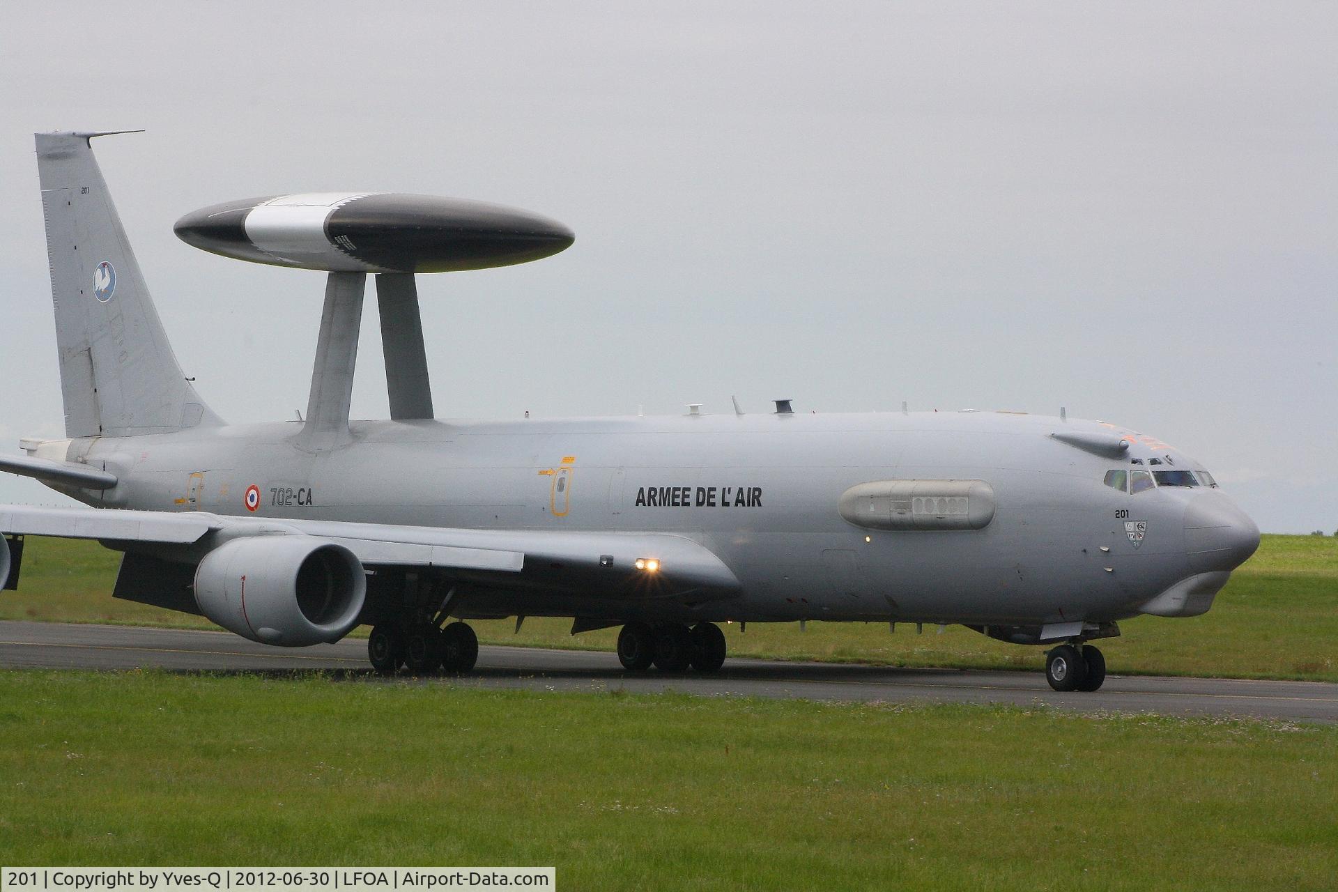 201, 1990 Boeing E-3F Sentry C/N 24115, French Air Force Boing E-3F SDCA, Taxiing after Landing, Avord Air Base 702 (LFOA)