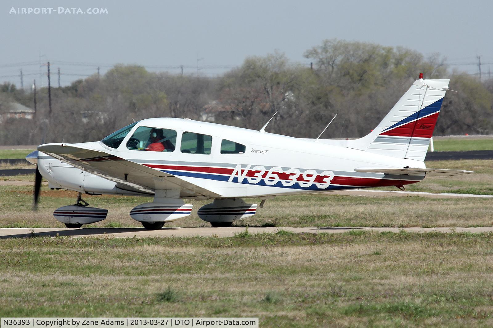 N36393, 1978 Piper PA-28-161 C/N 28-7816633, At Denton Municipal Airport