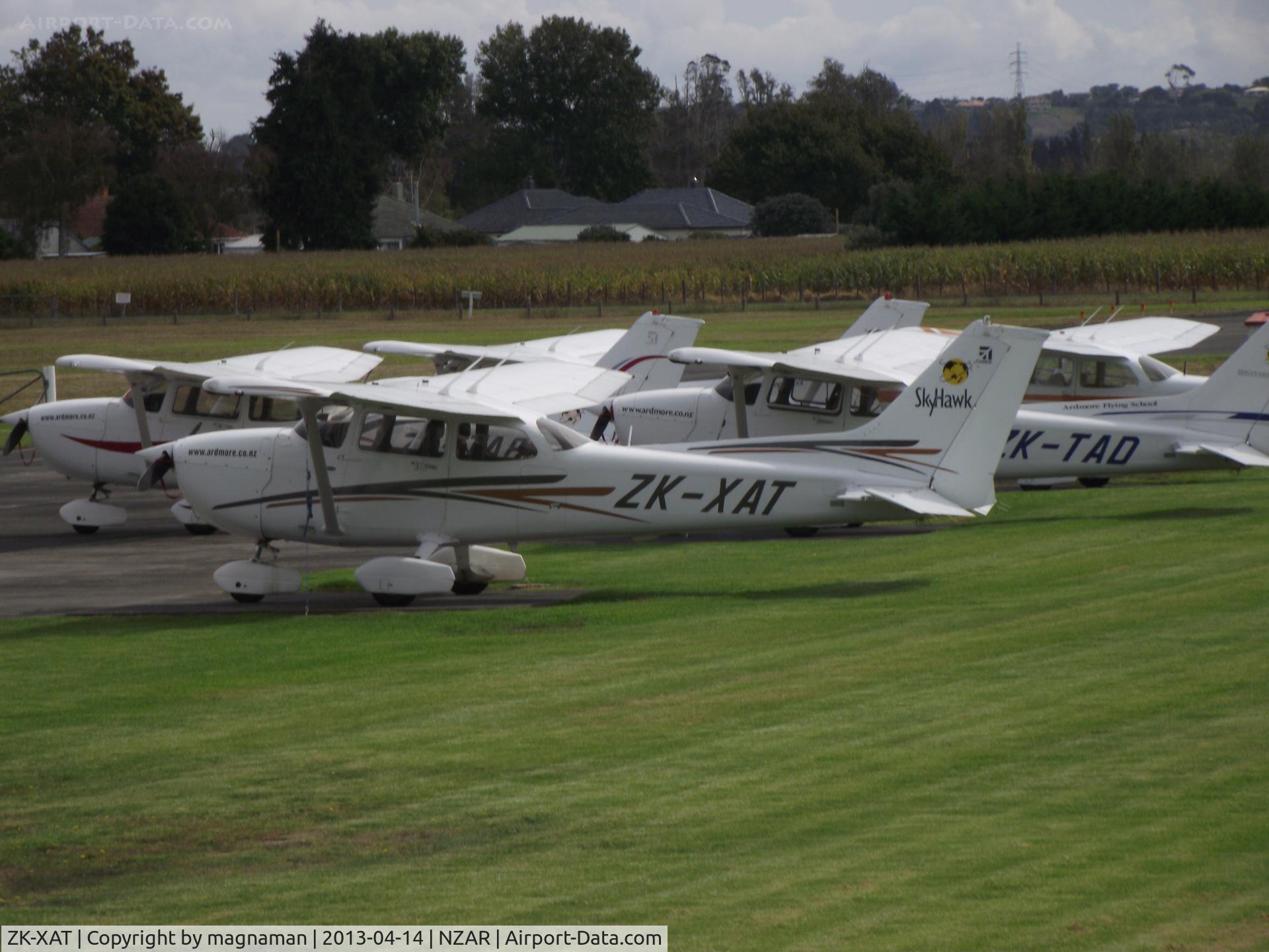ZK-XAT, Cessna 172R C/N 17281262, Flying club cessna heaven.