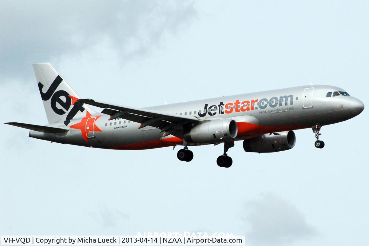 VH-VQD, 2008 Airbus A320-232 C/N 3547, At Auckland