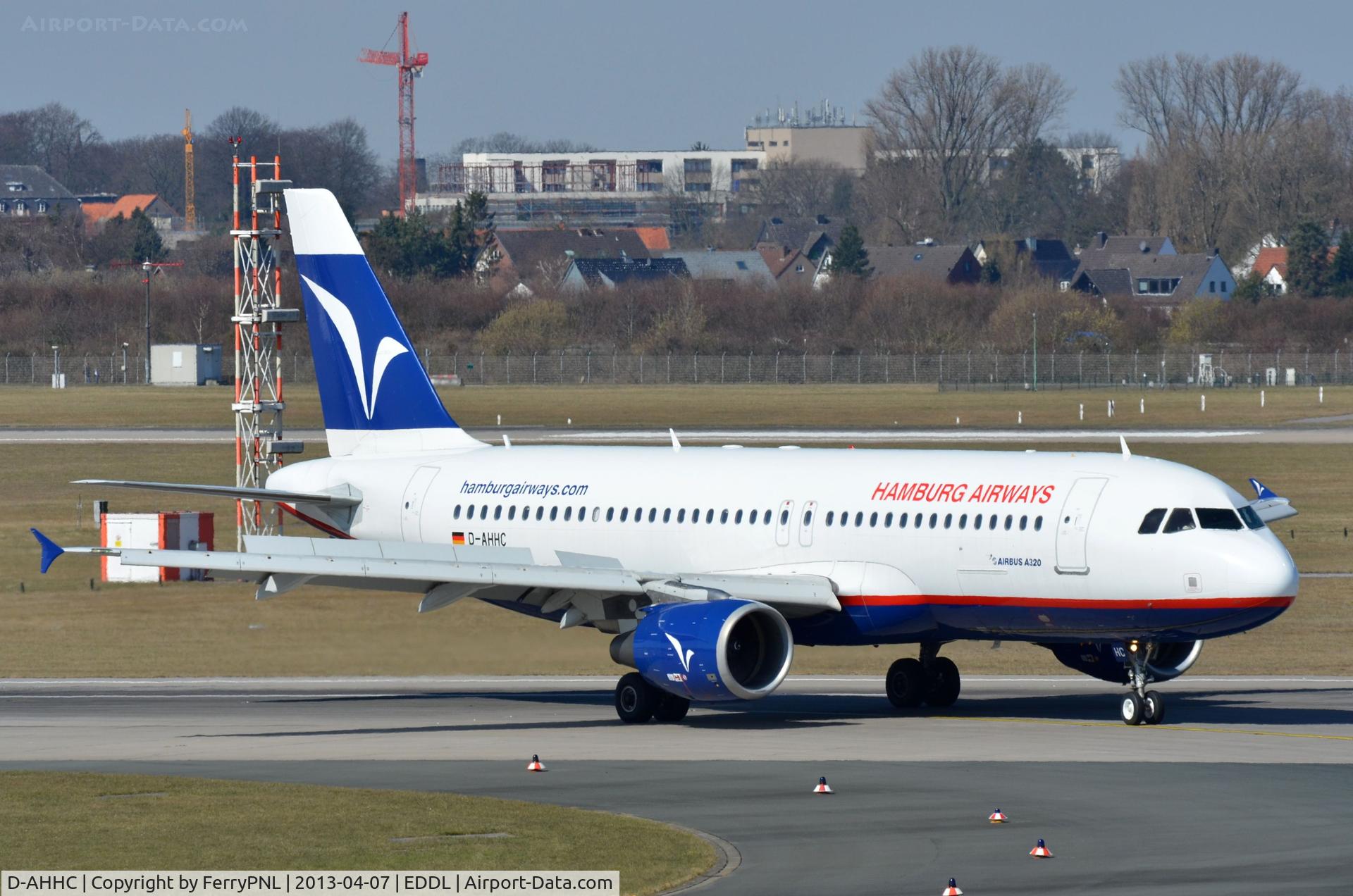 D-AHHC, 2006 Airbus A320-214 C/N 2745, Hamburg A320 taxiing past
