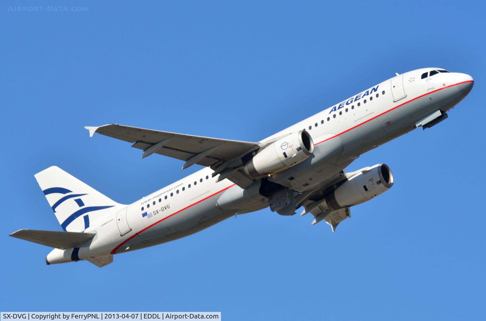 SX-DVG, 2006 Airbus A320-232 C/N 3033, Aegean A320 taking off.