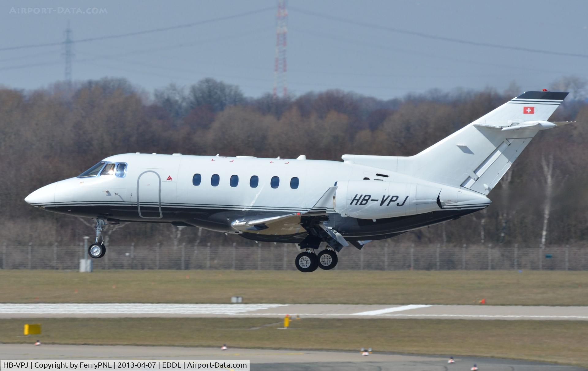 HB-VPJ, 2007 Hawker Beechcraft 900XP C/N HA-0038, Albinati Aeronautics Hawker 900 landing in DUS