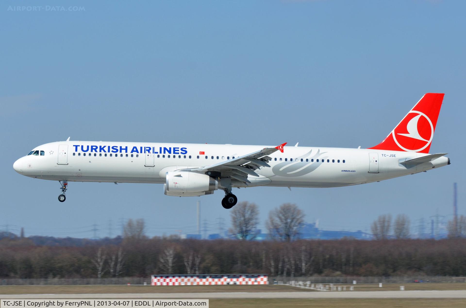 TC-JSE, 2012 Airbus A321-231 C/N 5450, Relatively new A321 of TK landing here in DUS.