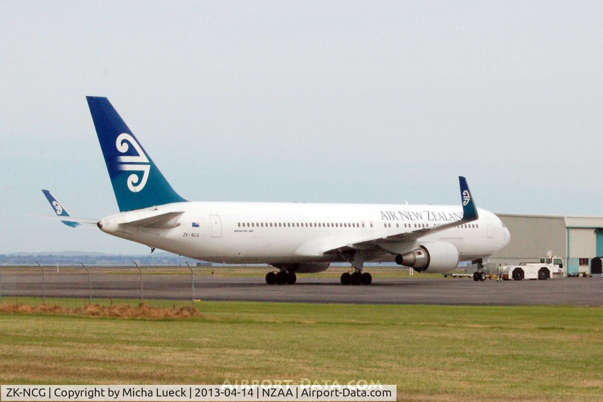ZK-NCG, 1993 Boeing 767-319 C/N 26912, At Auckland