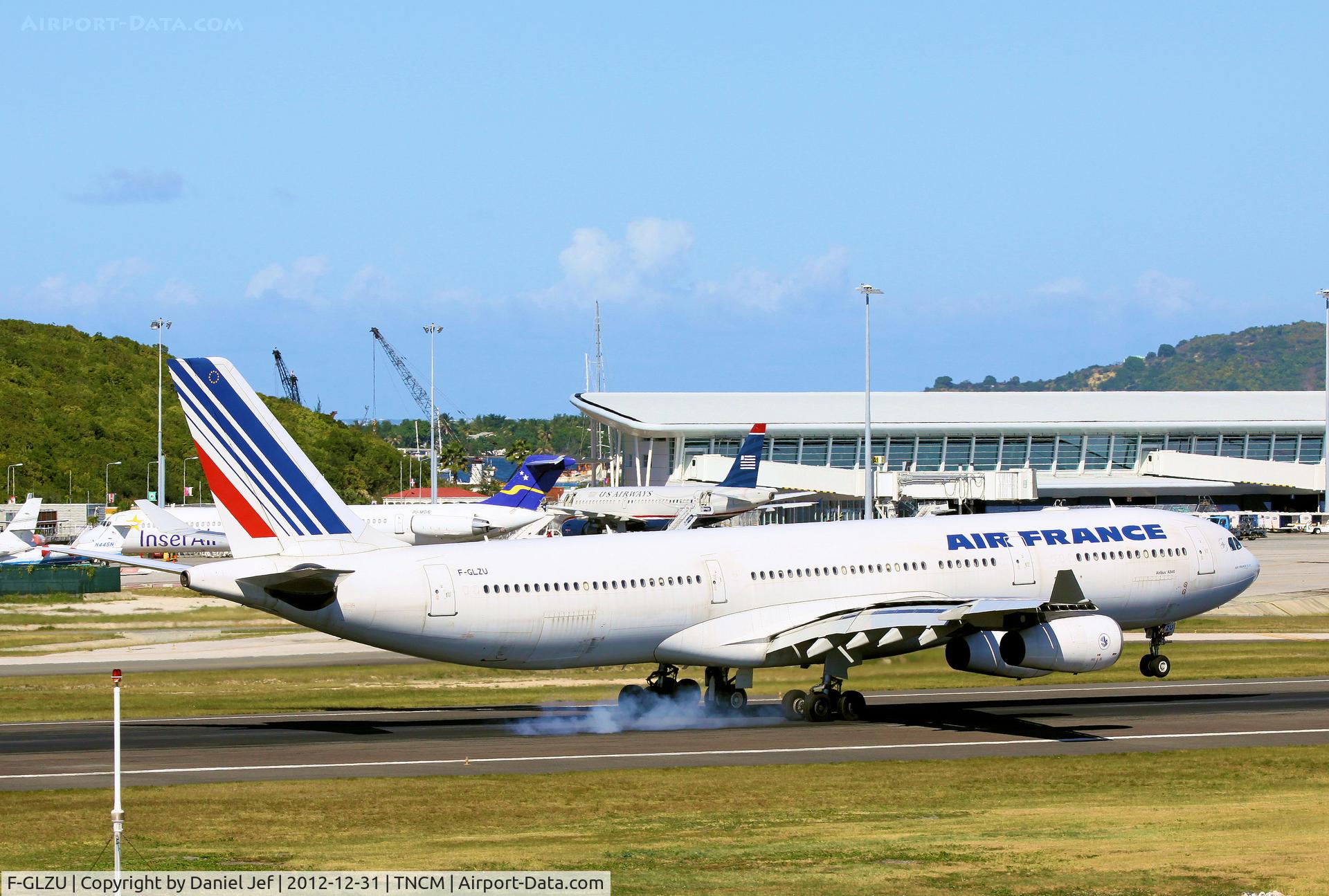 F-GLZU, 2000 Airbus A340-313X C/N 377, F-GLZU
