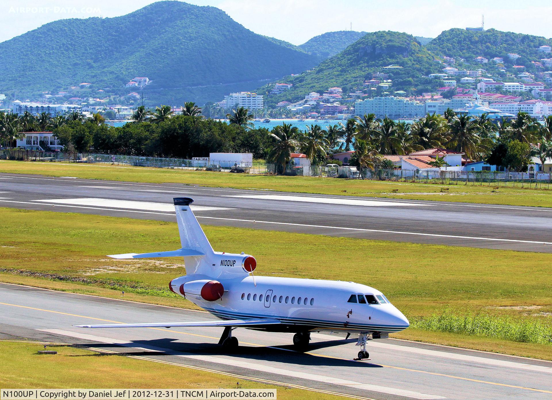 N100UP, 1988 Dassault Falcon 900 C/N 44, N100UP