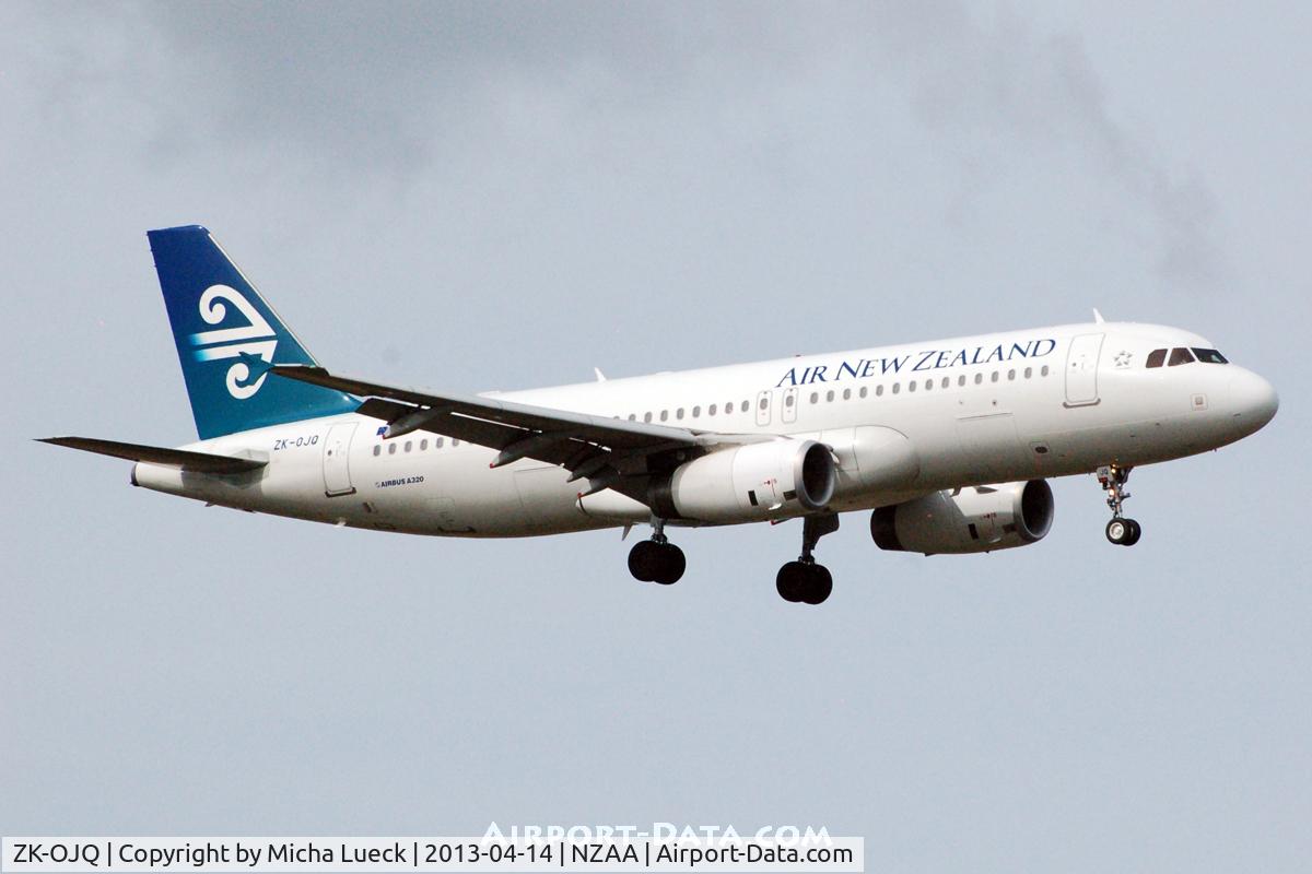 ZK-OJQ, 2011 Airbus A320-232 C/N 4584, At Auckland
