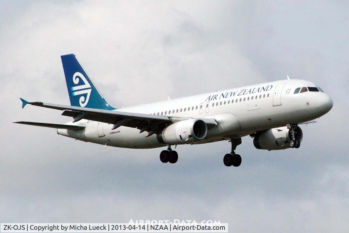 ZK-OJS, 2011 Airbus A320-232 C/N 4926, At Auckland