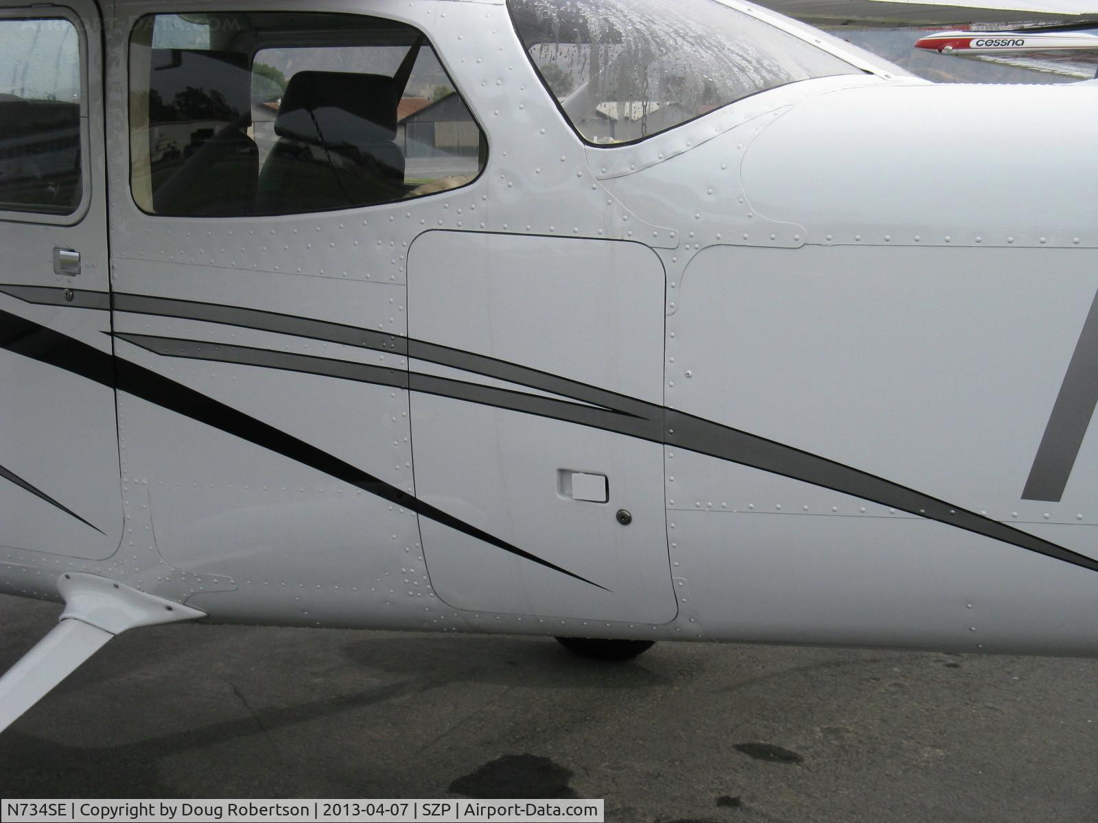 N734SE, 1977 Cessna 172N C/N 17269071, 1977 Cessna 172N SKYHAWK, Lycoming O-320-H2AD 160 Hp, baggage compartment hatch