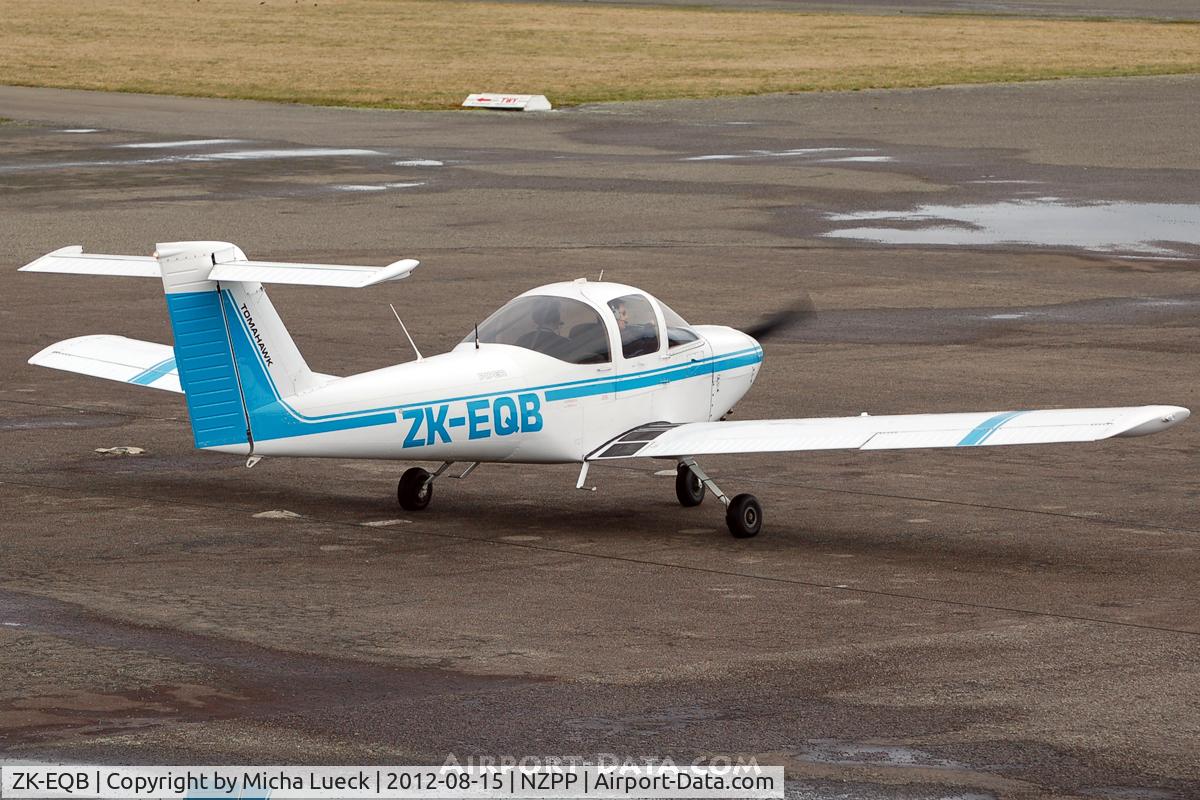 ZK-EQB, Piper PA-38-112 Tomahawk C/N 38-79A0750, At Paraparaumu