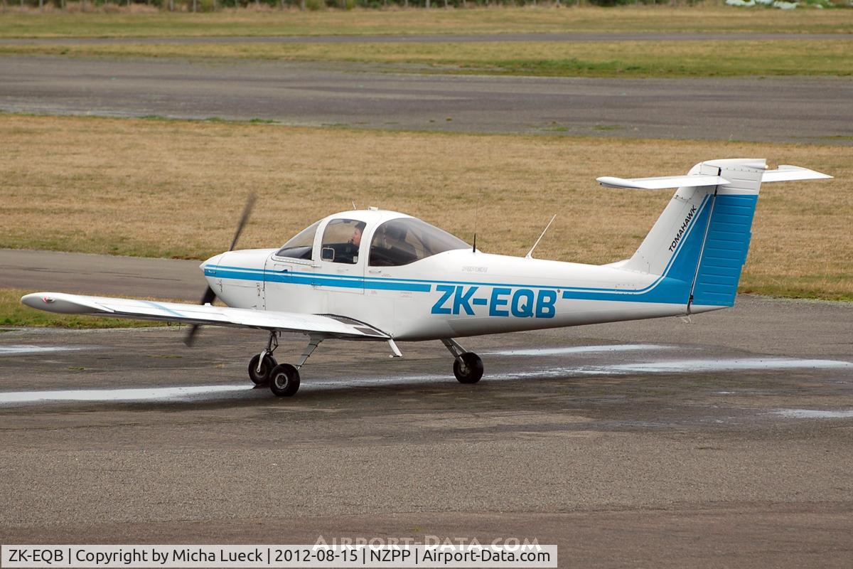 ZK-EQB, Piper PA-38-112 Tomahawk C/N 38-79A0750, At Paraparaumu