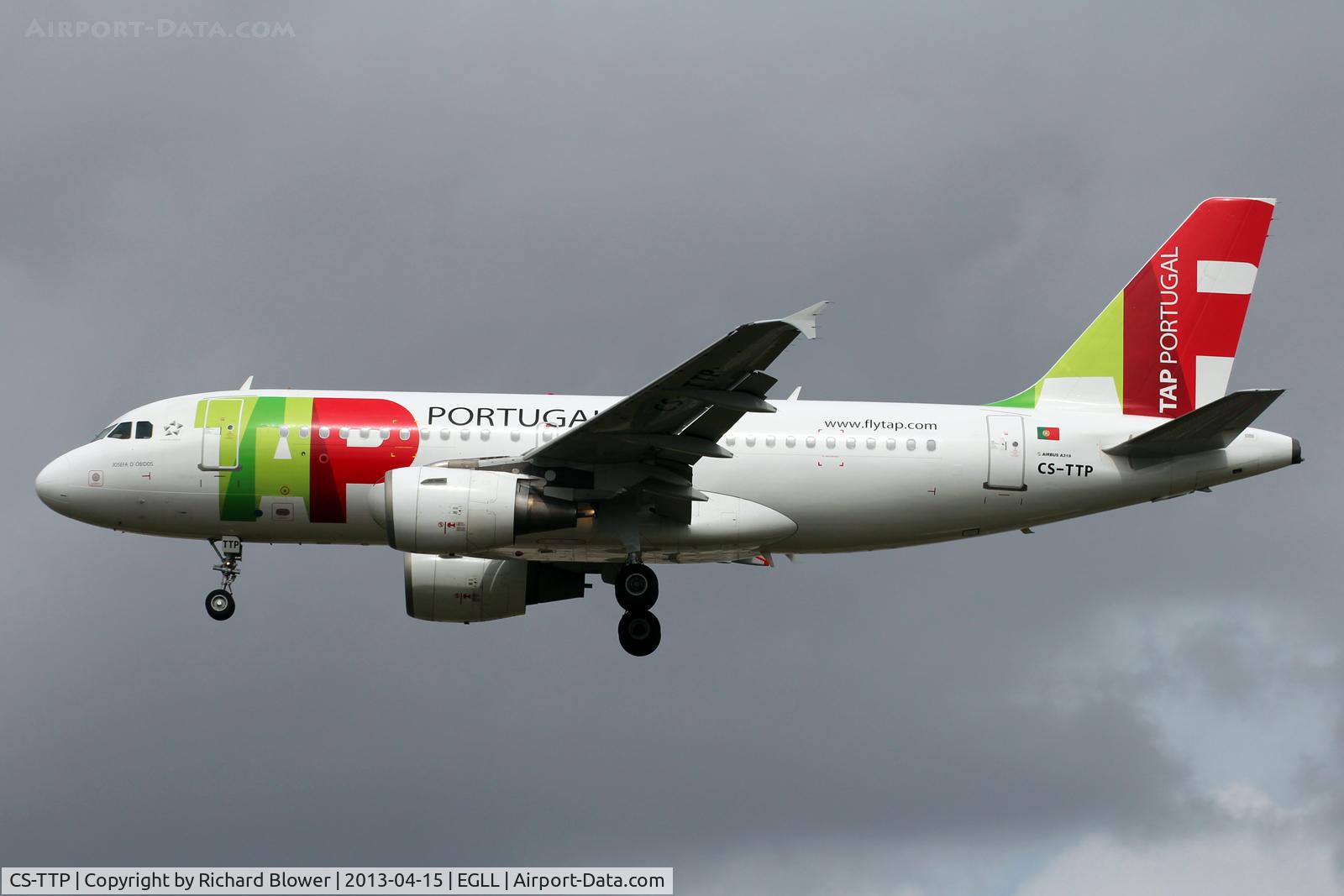 CS-TTP, 2000 Airbus A319-111 C/N 1165, Landing 27L