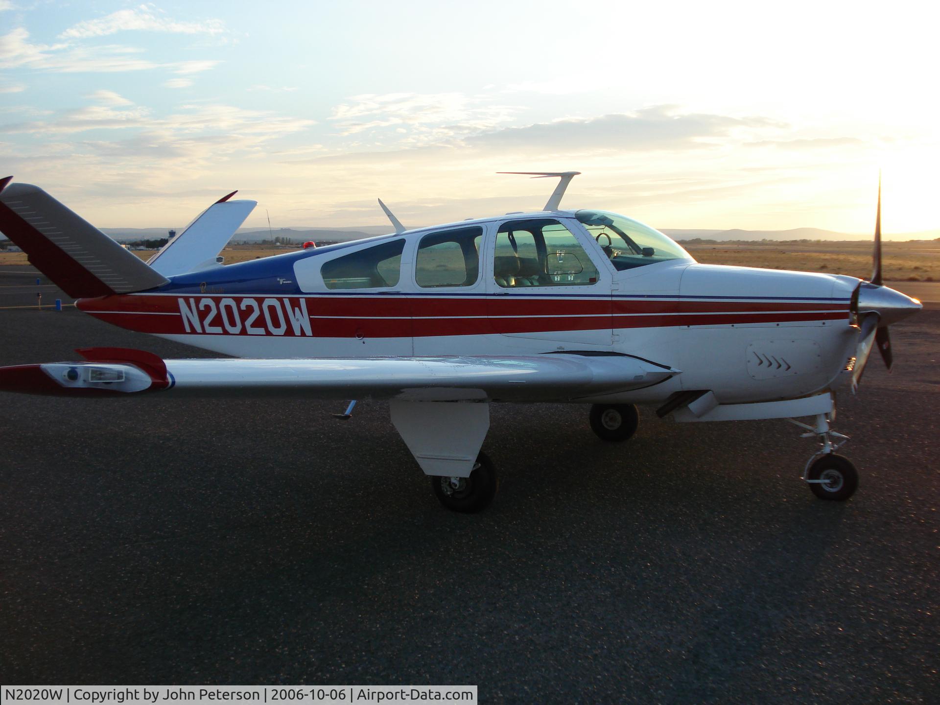 N2020W, 1966 Beech V35 Bonanza C/N D-8077, N2020W at KPSC
