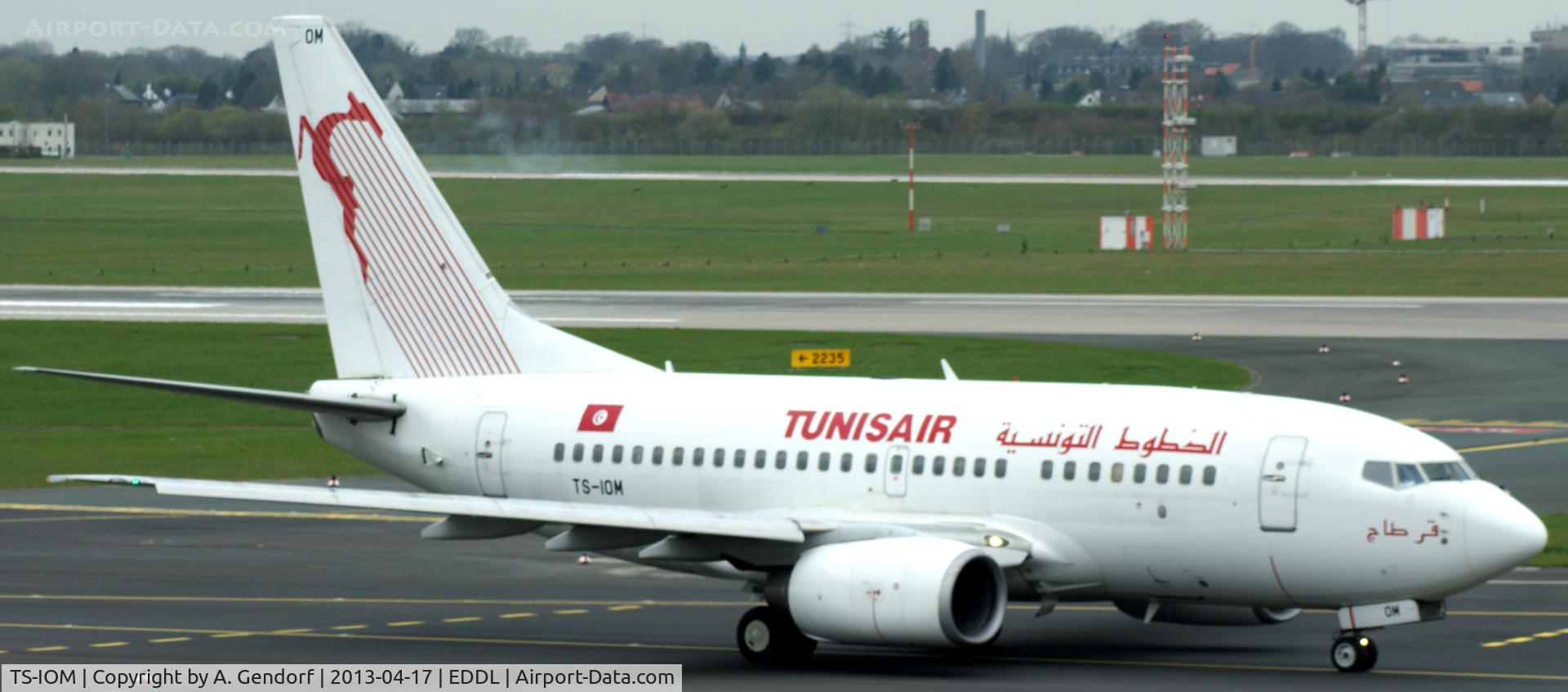 TS-IOM, 1999 Boeing 737-6H3 C/N 29498, Tunisair, seen here taxiing at Düsseldorf Int´l (EDDL)