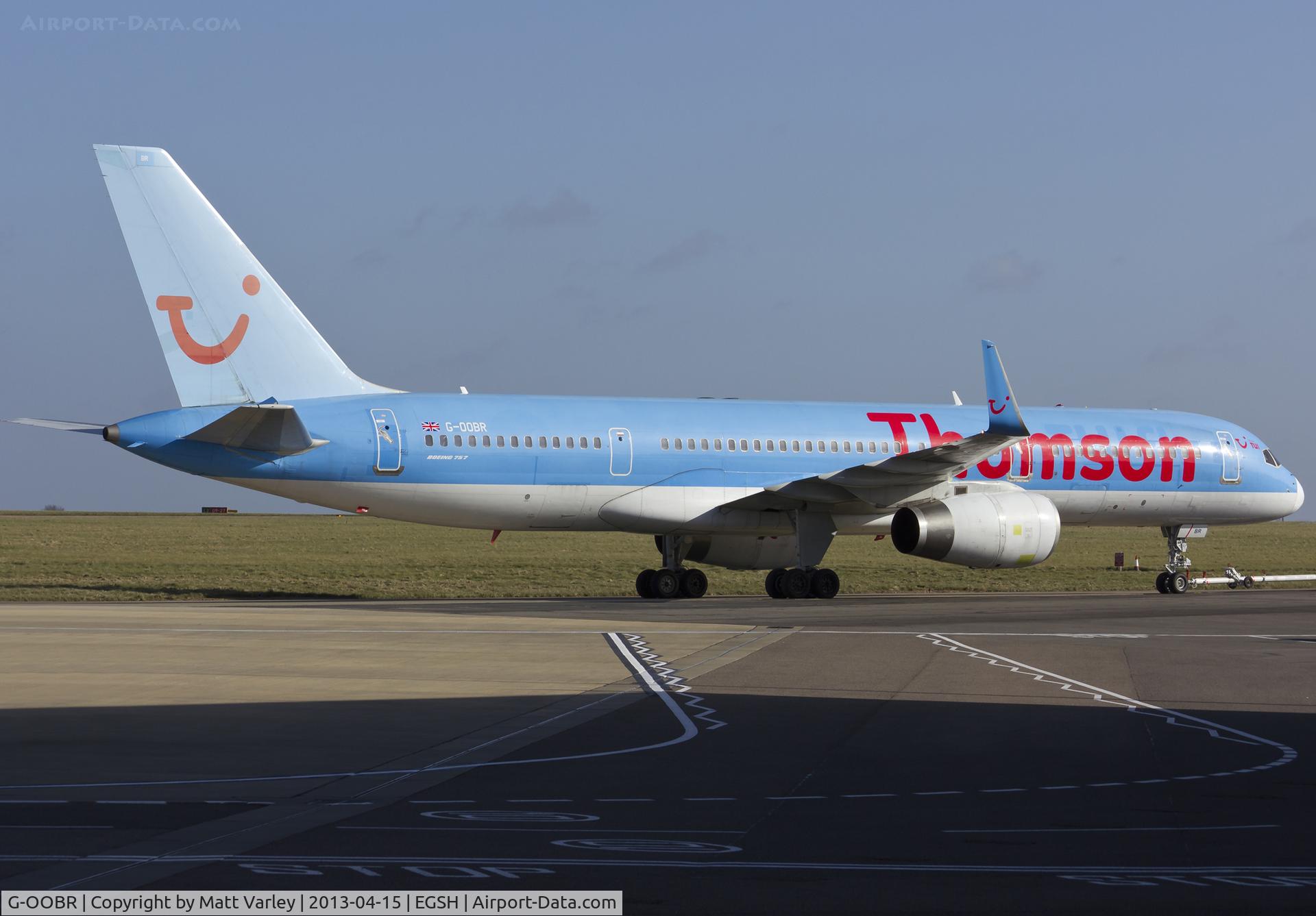 G-OOBR, 1994 Boeing 757-204 C/N 27219, Being towed to the Air Livery hangar.