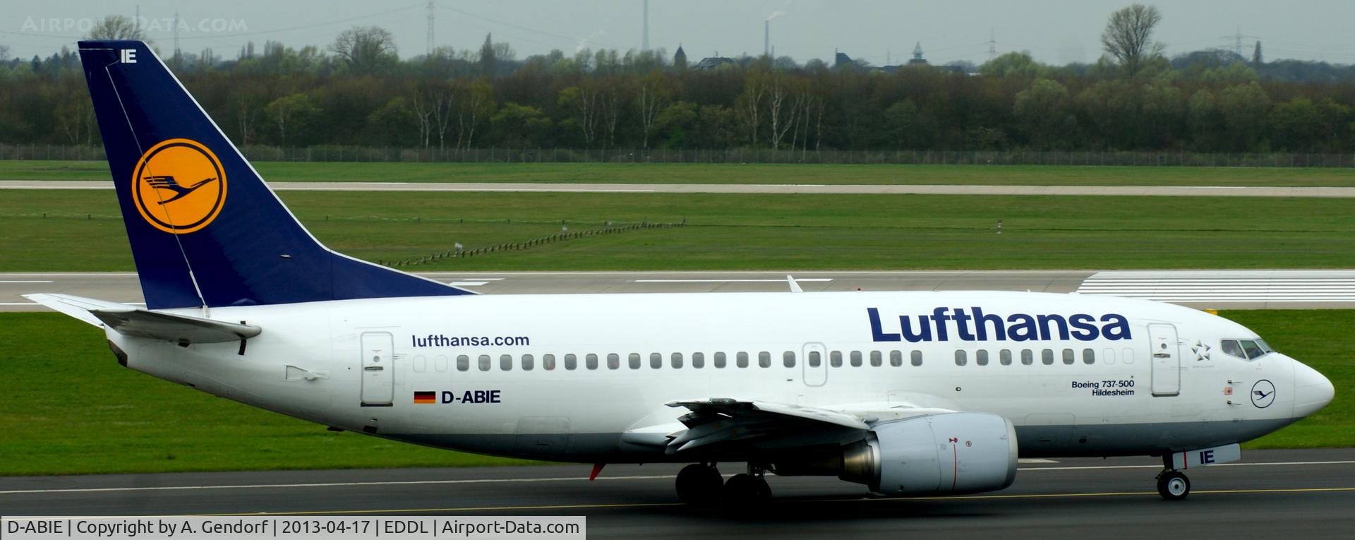 D-ABIE, 1990 Boeing 737-530 C/N 24819, Lufthansa, is taxiing to the runway for departure at Düsseldorf Int´l (EDDL)