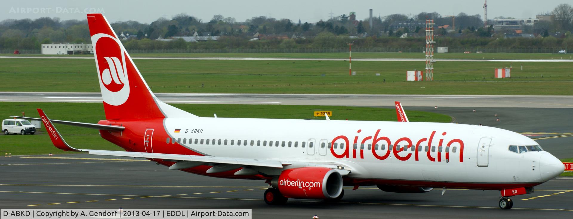 D-ABKD, 2009 Boeing 737-86J C/N 37742, Air Berlin, seen here on taxiway M at Düsseldorf Int´l (EDDL)