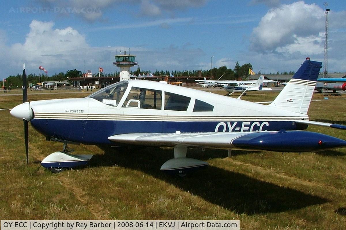 OY-ECC, 1964 Piper PA-28-235 Cherokee Pathfinder C/N 28-10435, Piper PA-28-235 Cherokee [28-10435] Stauning~OY 14/06/2008