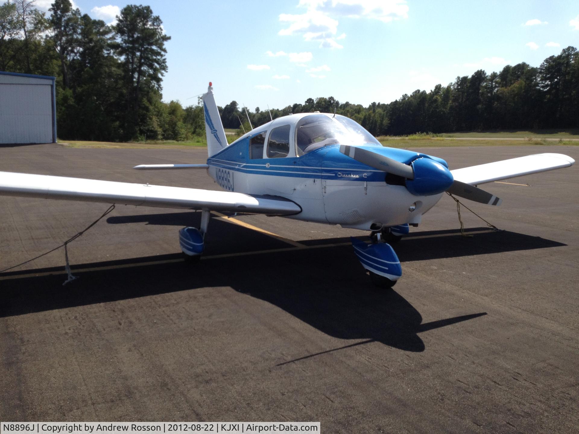 N8896J, 1965 Piper PA-28-180 C/N 28-2872, on the ramp