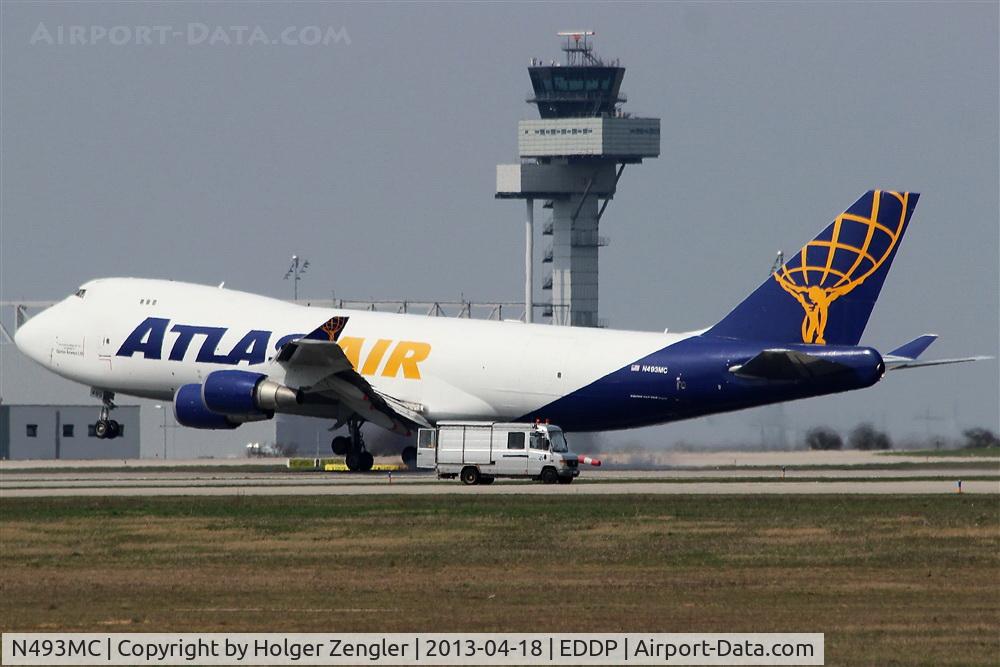 N493MC, 1998 Boeing 747-47UF C/N 29254, Touch down on rwy 26L.....
