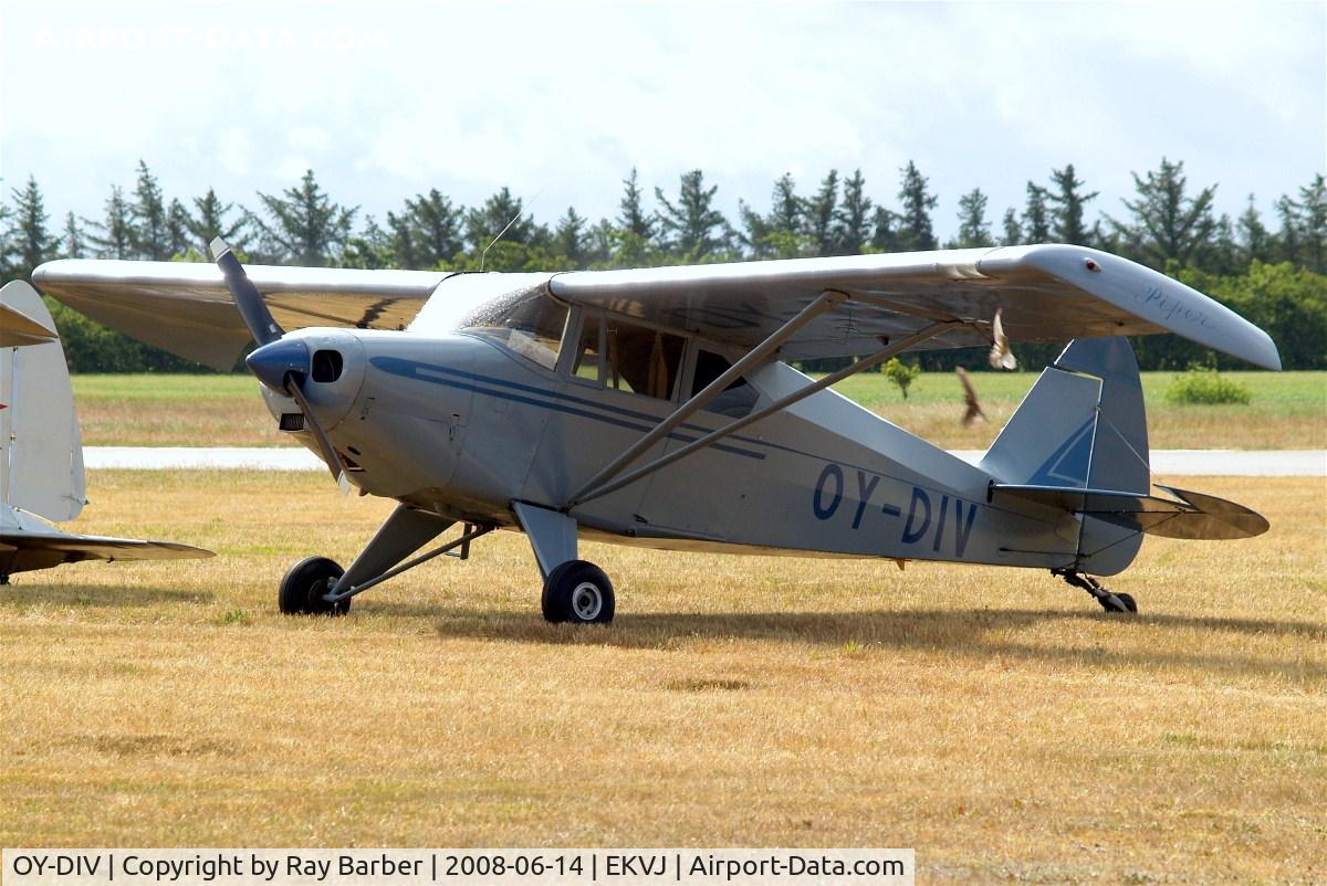 OY-DIV, 1959 Piper PA-22-150 C/N 22-6639, Piper PA-22-150 Tri-Pacer [22-6639] Stauning~OY 14/06/2008