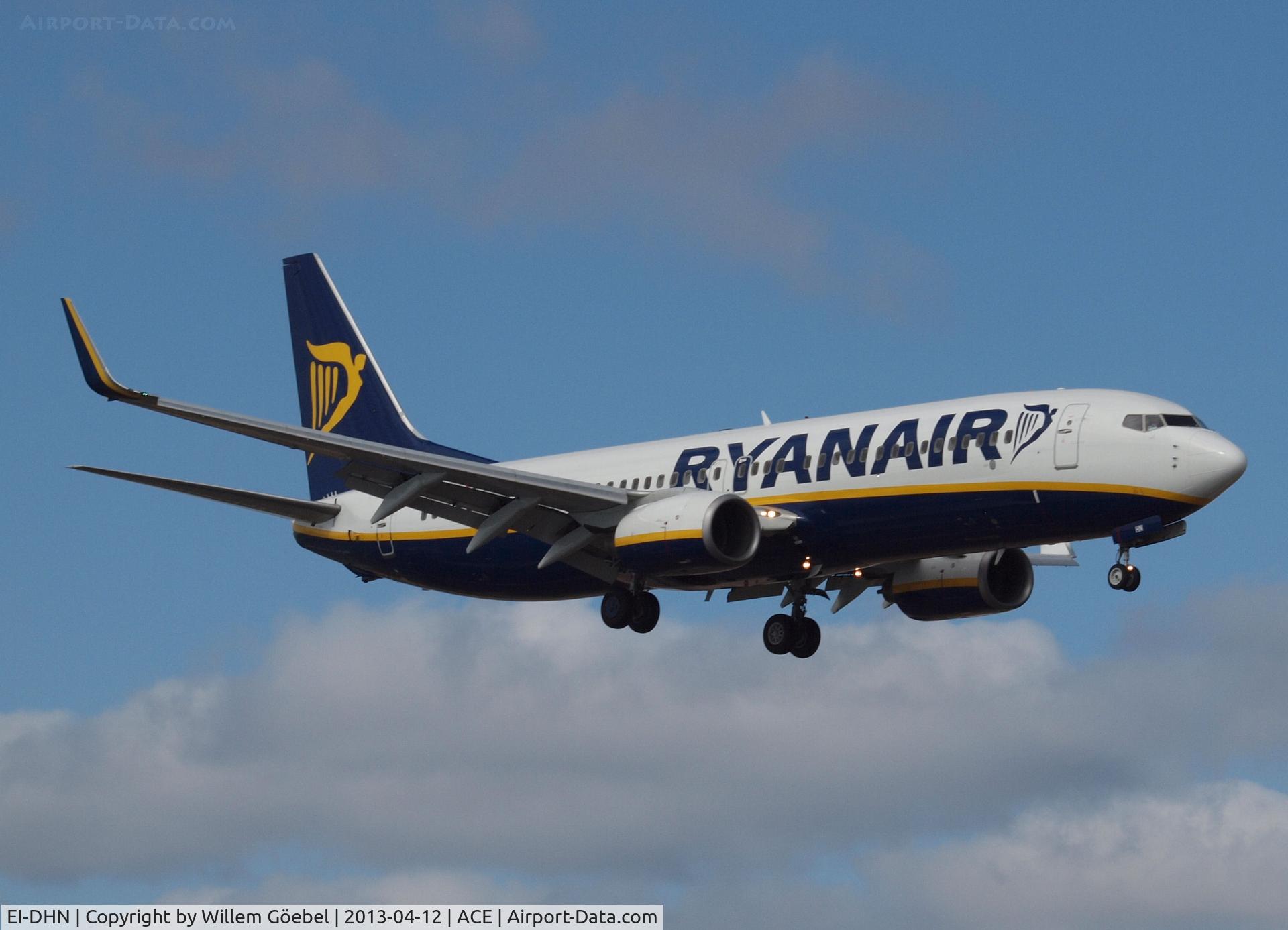 EI-DHN, 2005 Boeing 737-8AS C/N 33577, Landing on Airport of Lanzarote