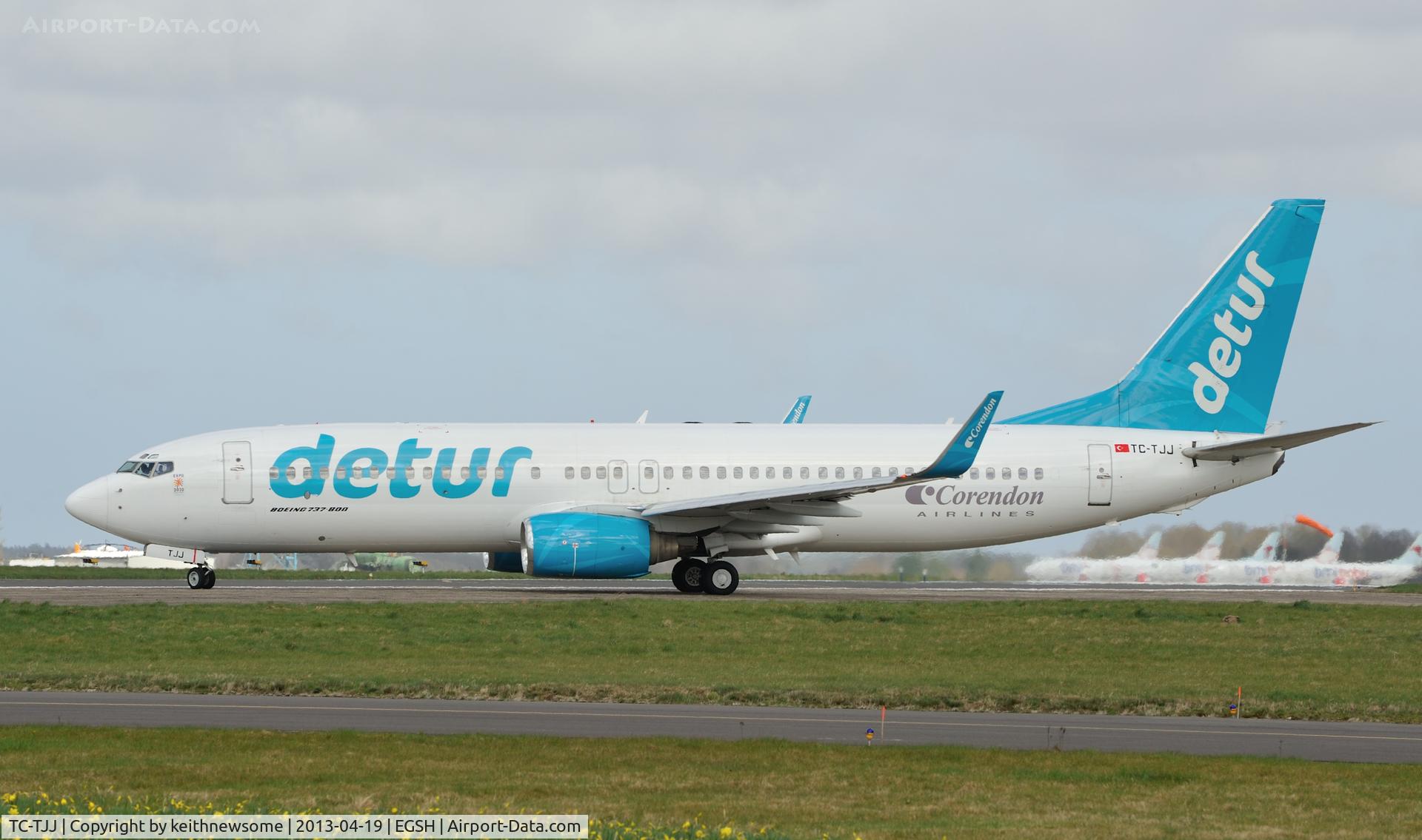 TC-TJJ, 2000 Boeing 737-8S3 C/N 29247, Blue Corendon .... very nice visitor !