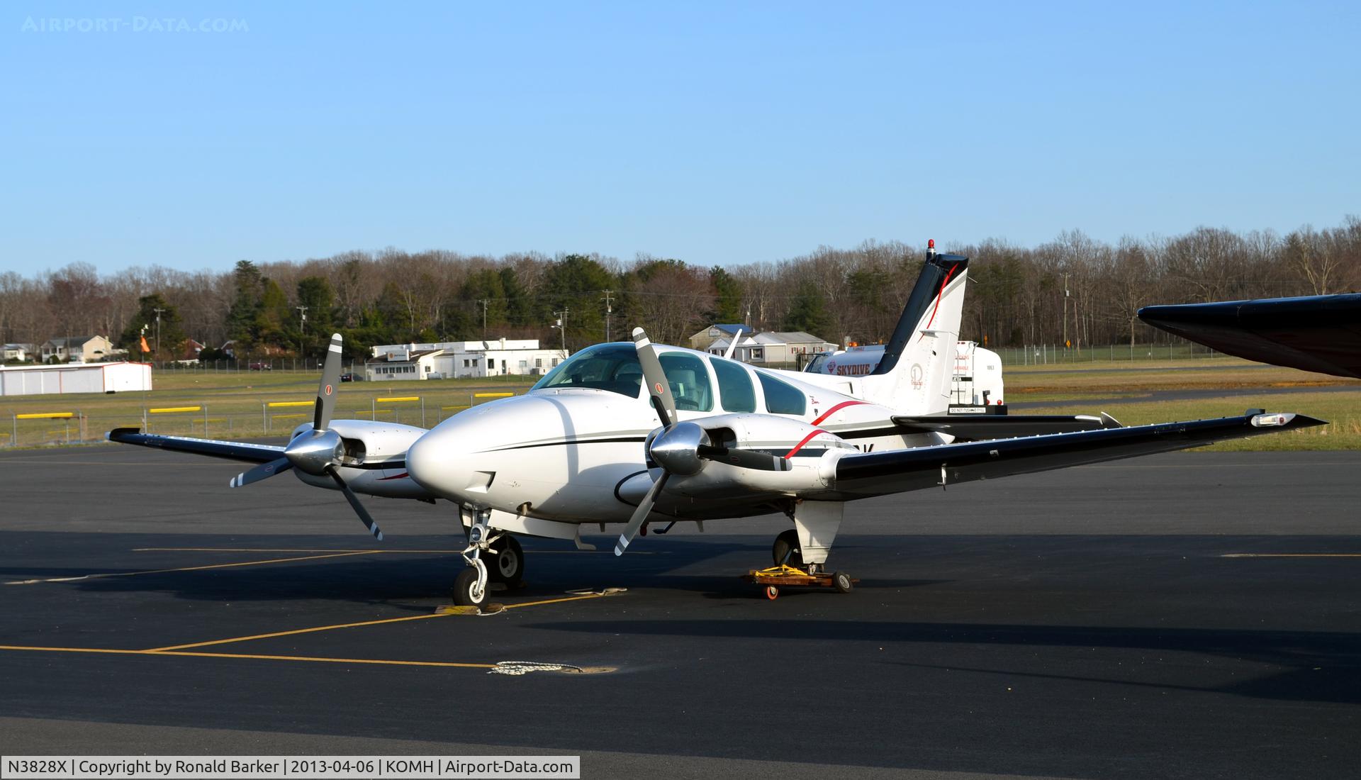 N3828X, 1981 Beech 95-B55 (T42A) Baron C/N TC-2374, Orange